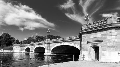 Free Black and white photo of a historic bridge over Alster Lake in Hamburg, Germany. Stock Photo