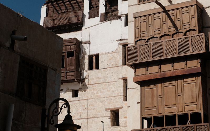 Jeddah vs Barcelona: Coastal Cities Compared