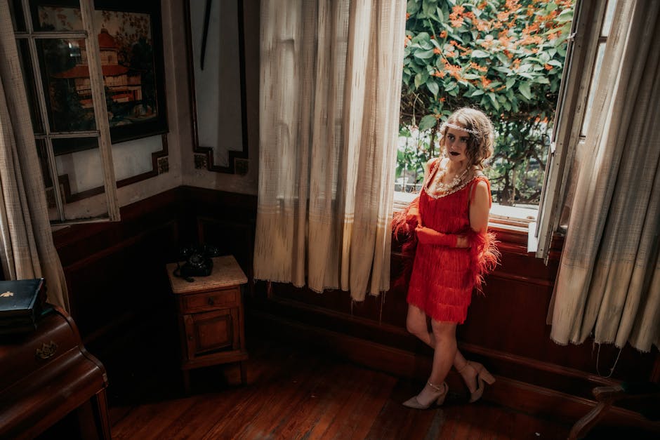 1920s flapper dress - cocktail inspired outfits