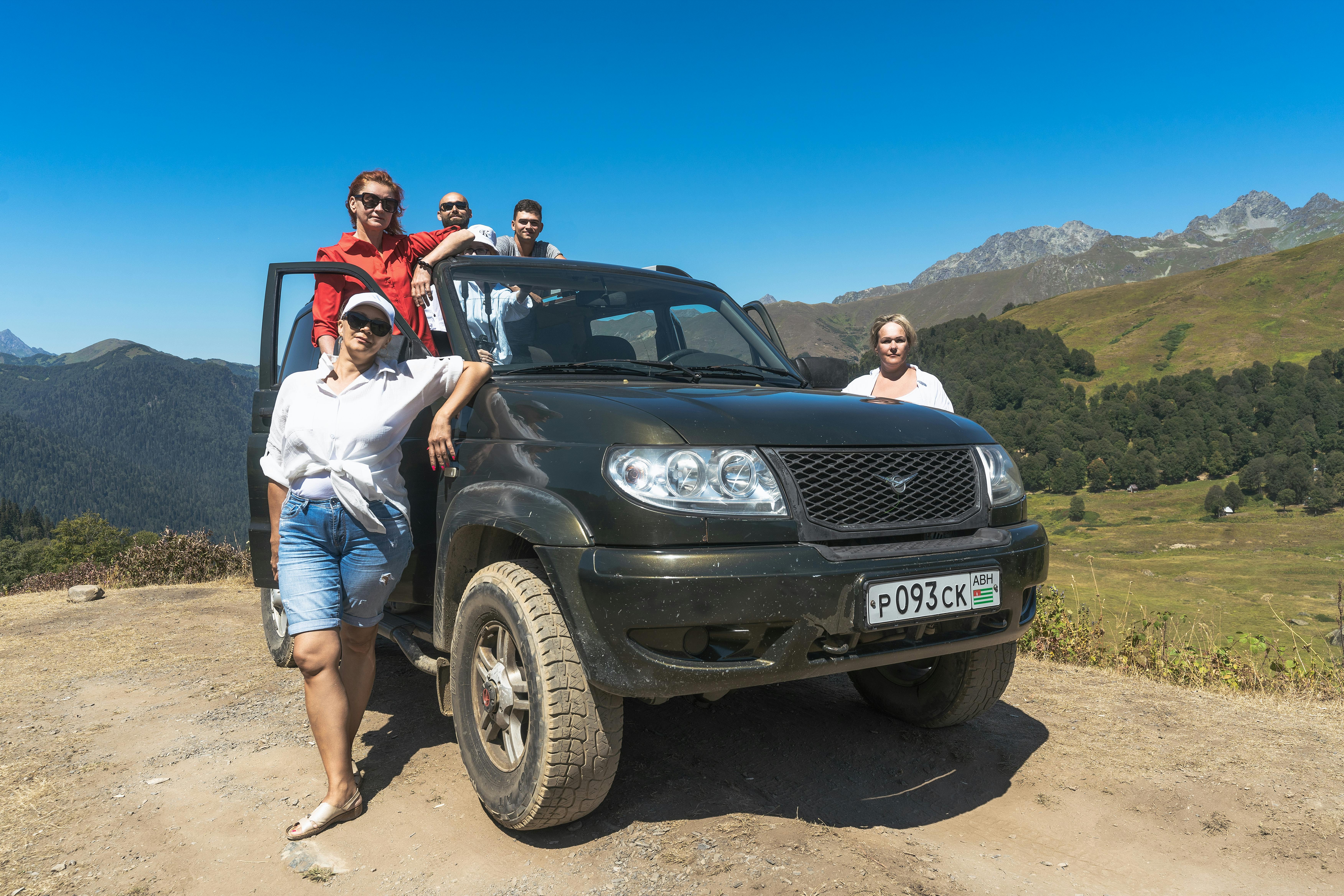 general travel group — Photo by Siarhei Nester on Pexels