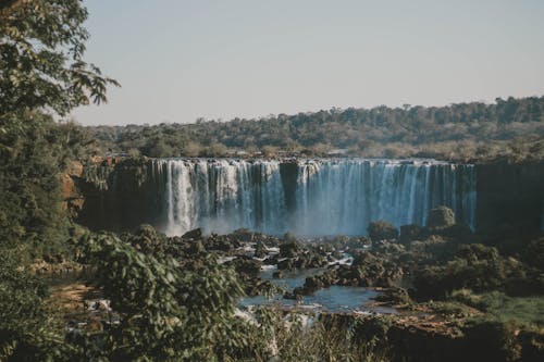 Photographie Grand Angle De Cascades