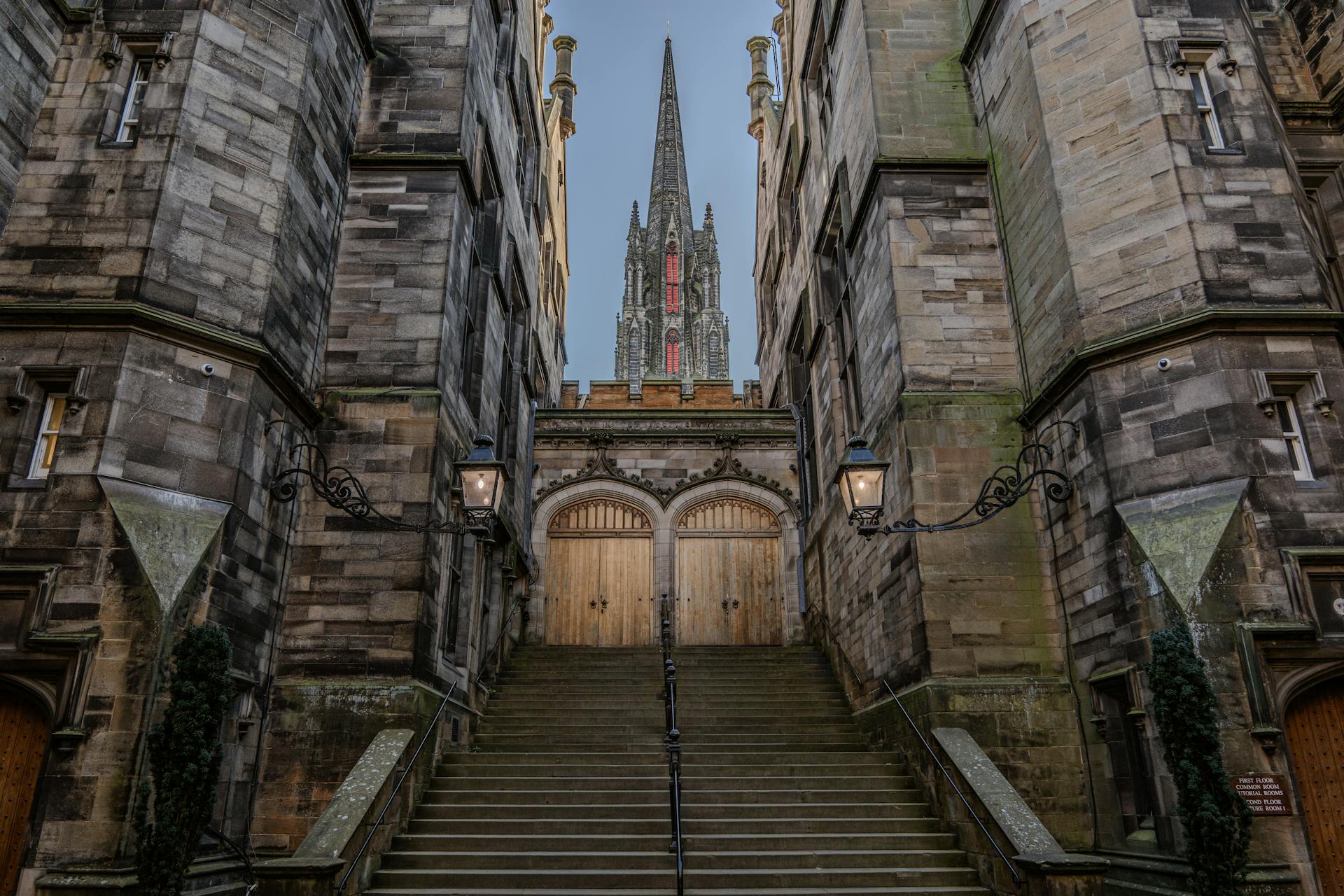Historic Edinburgh Architecture and Landmark