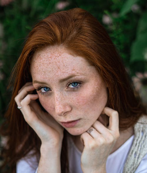 Woman Wearing White Crew-Neck Shirt