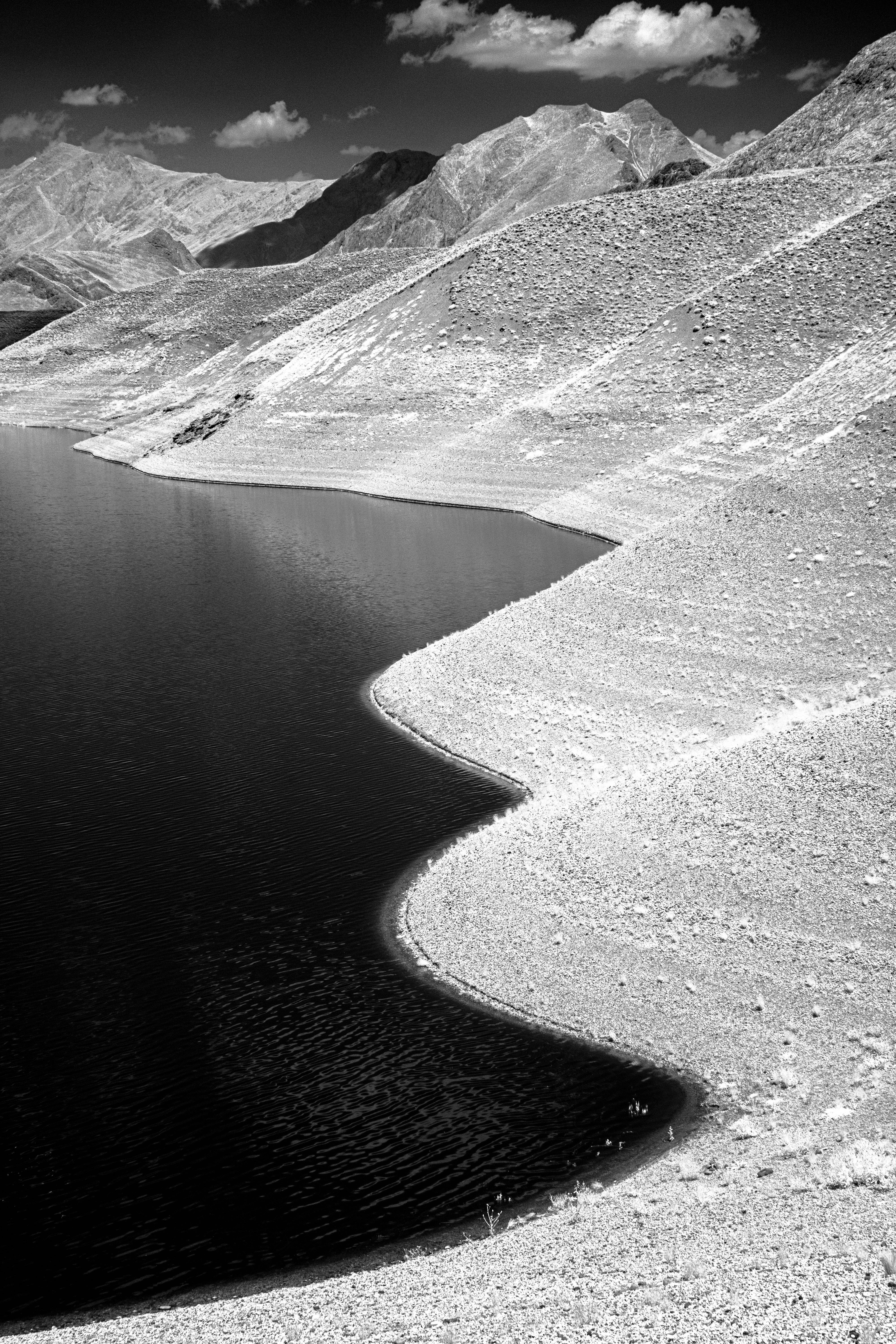 Black and White Mountain Lake Landscape · Free Stock Photo