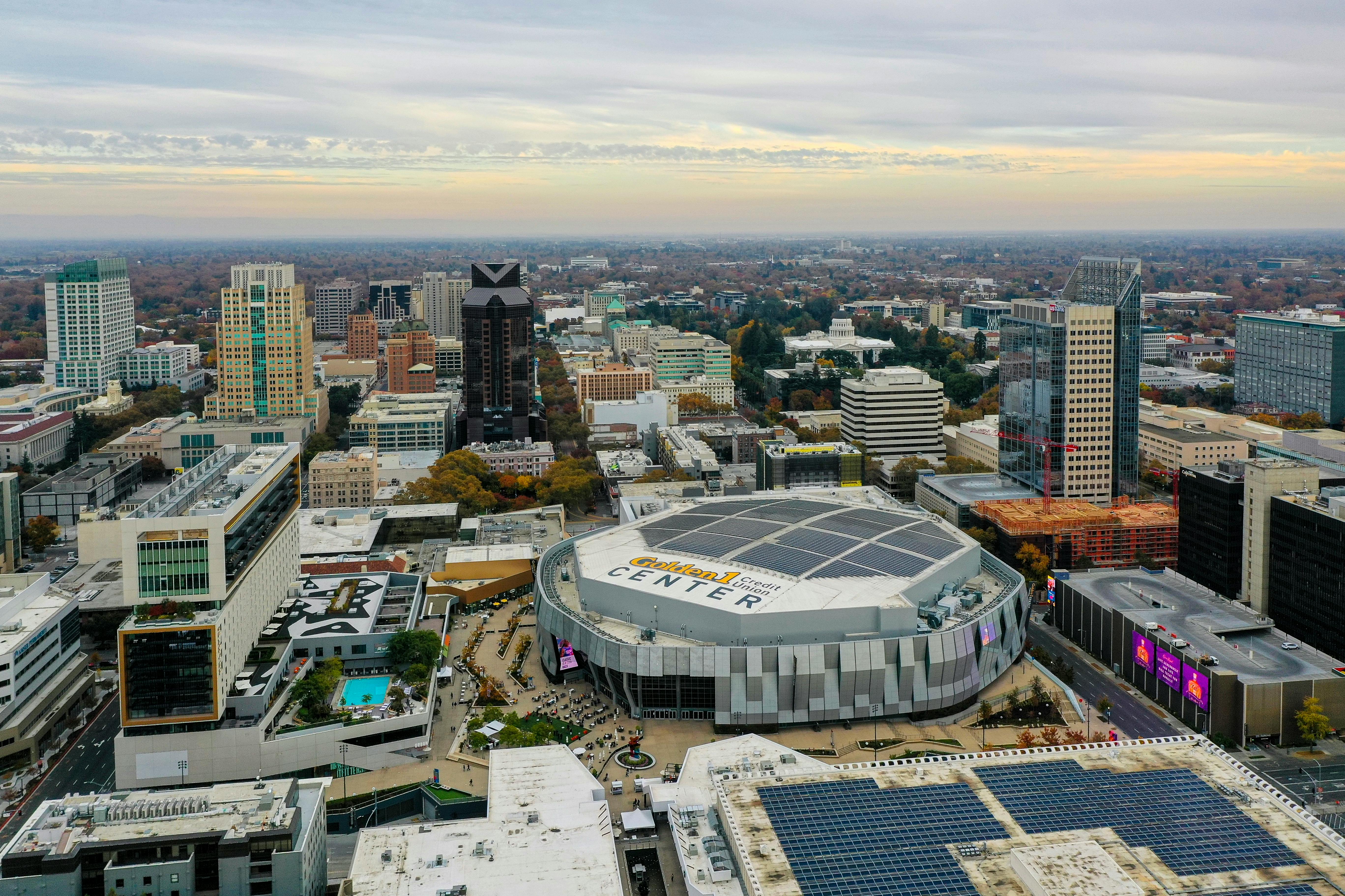 spurs vs trail blazers — Photo by Stephen Leonardi on Pexels
