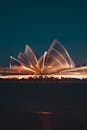 悉尼歌剧院的艺术夜景具有长时间曝光的灯光绘画效果