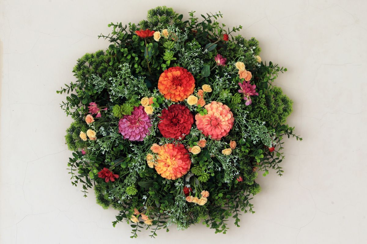 7 DIY-Frühlingskränze die aussehen wie vom Floristen — Material-Übersicht
