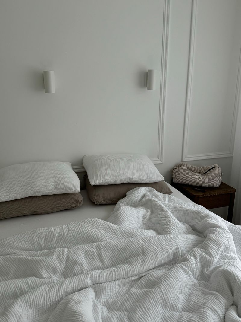 Complementary Furniture and Wall Treatments