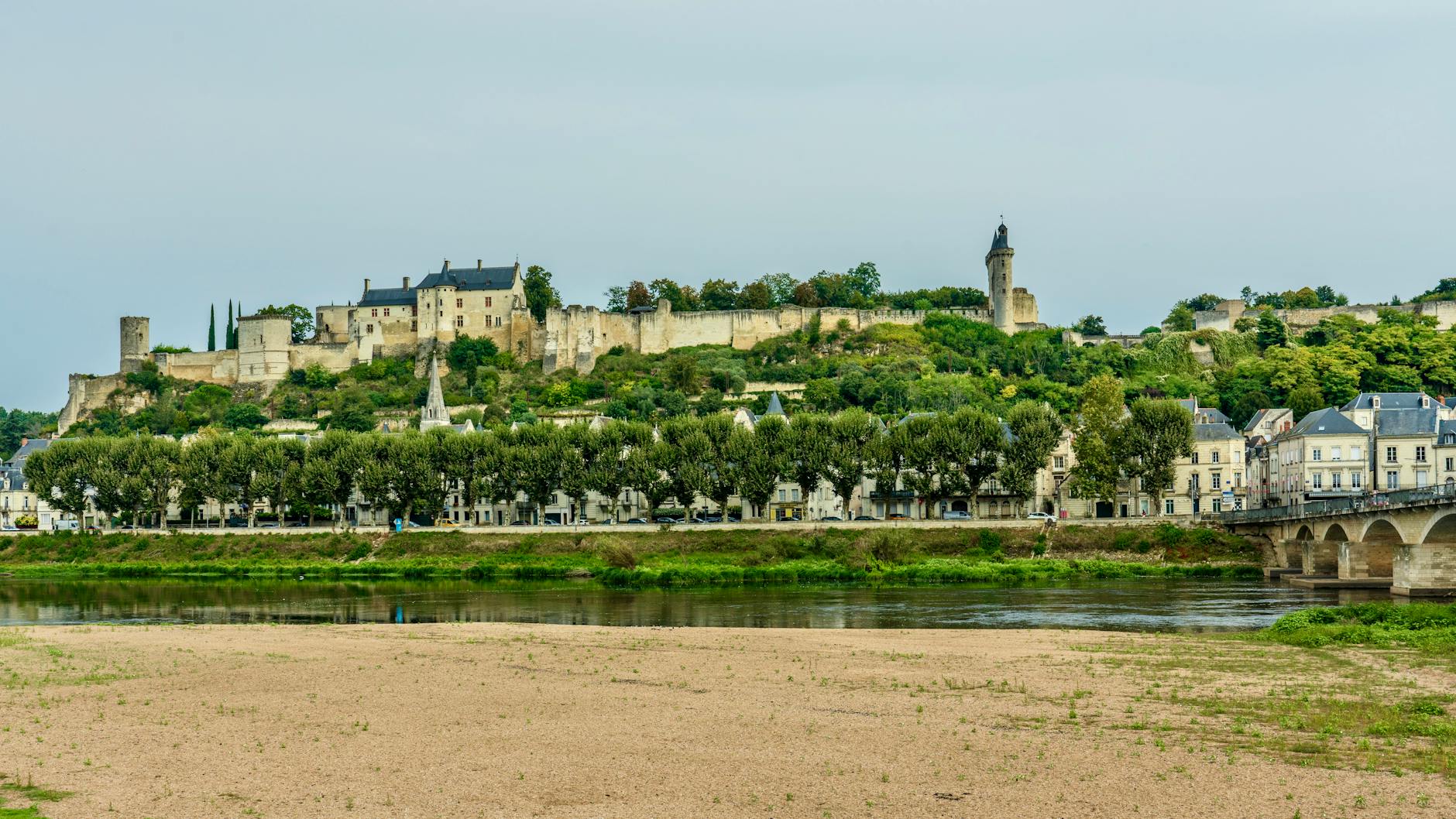 Popular sights in Chinon Landmarks in Chinon