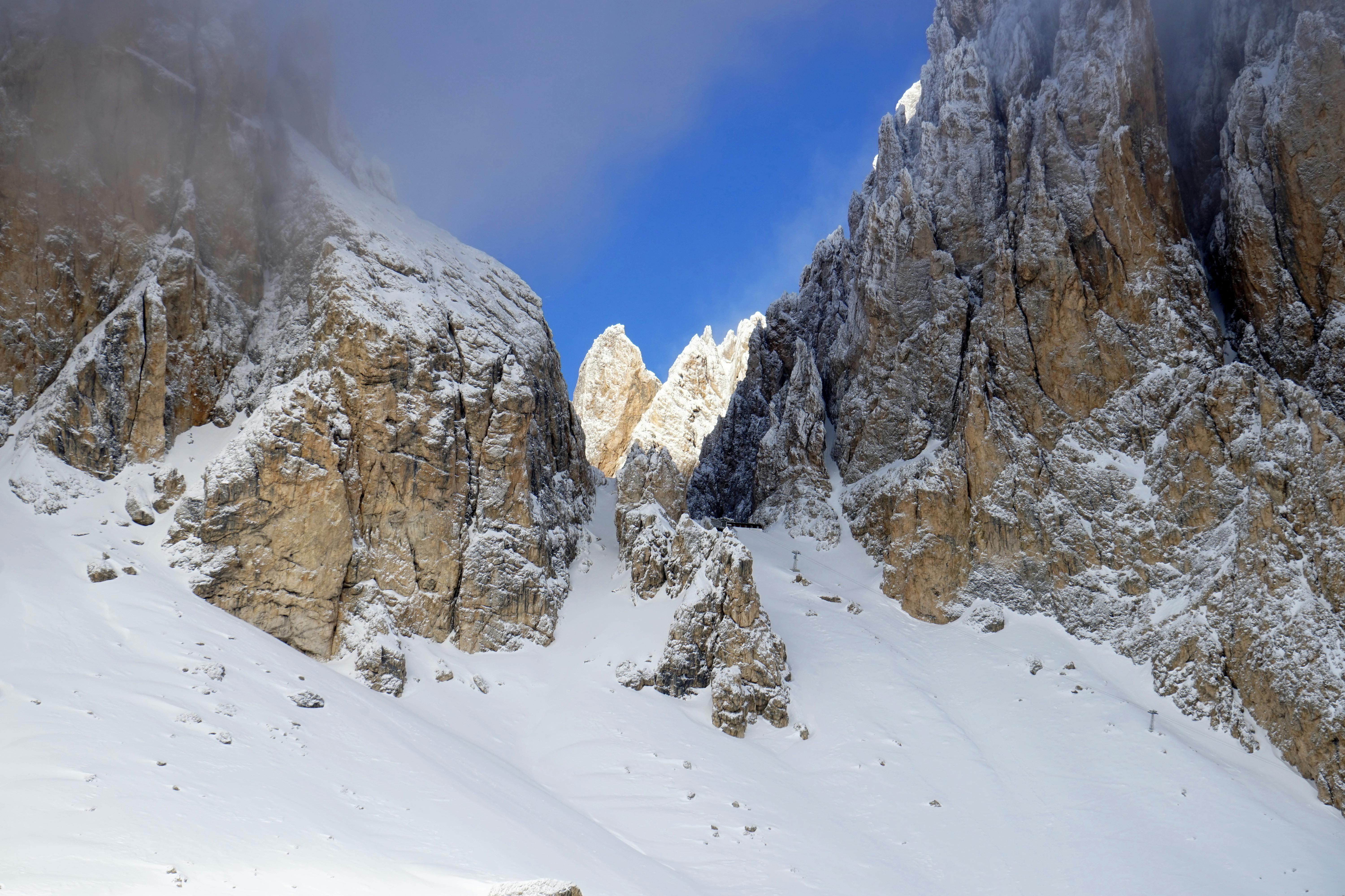 Vertiseit (Q1 Review): Look beyond volatile non-SaaS revenue — Photo by Rob Mowe on Pexels