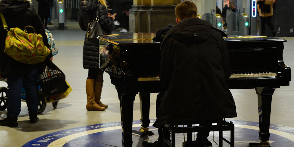 Giới thiệu về dòng sản phẩm Đàn Piano Cơ Yamaha U1H