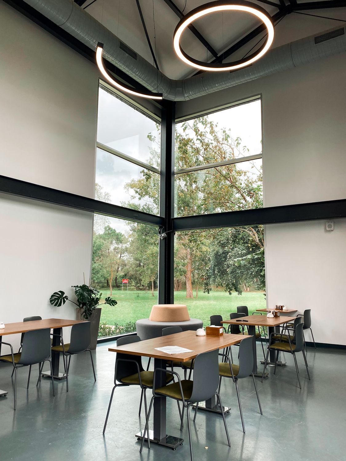 Modern Minimalist Cafe Interior Design · Free Stock Photo