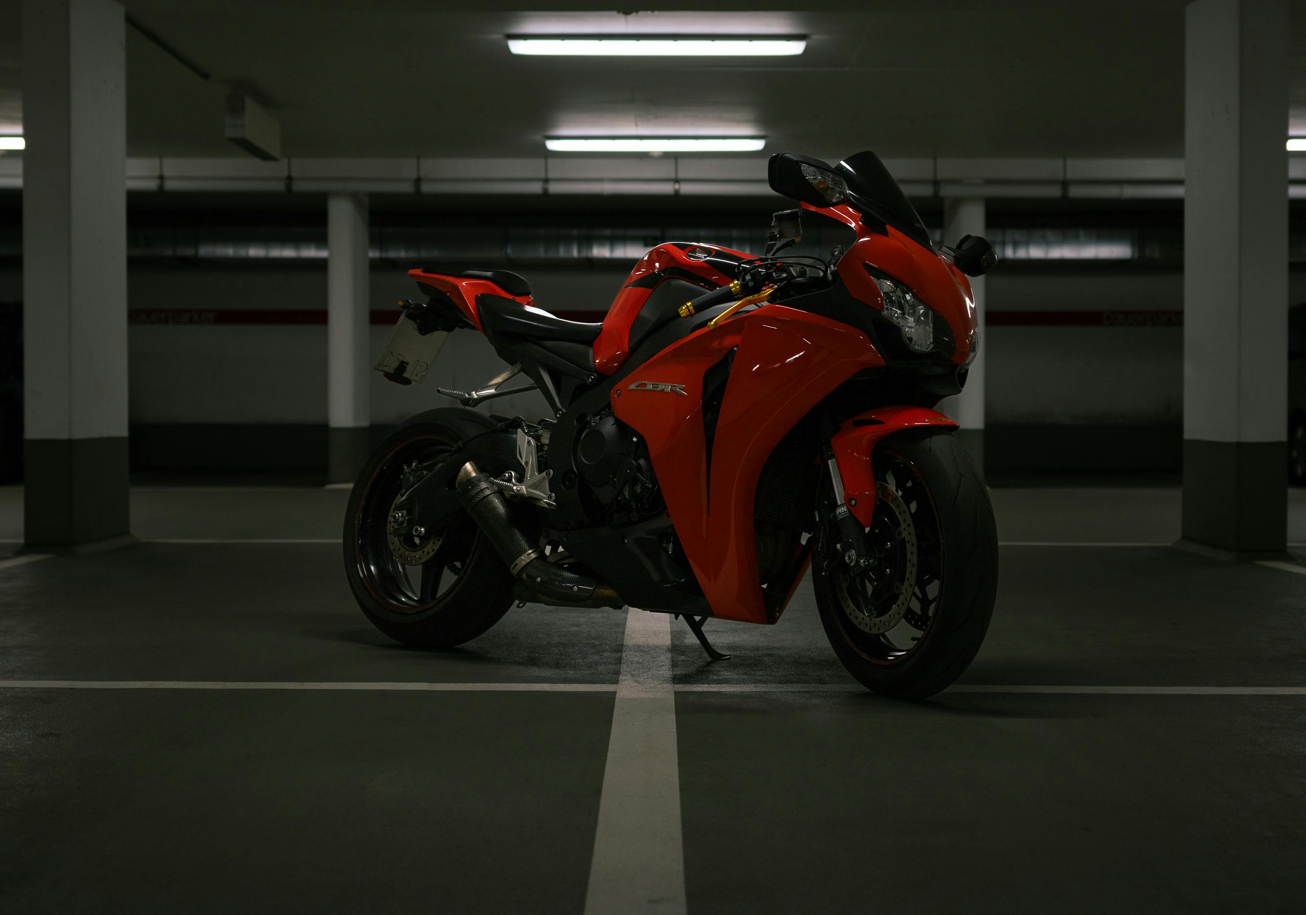 motorcycles & powersports s.r.o motorcycles powersports — Photo by Felix on Pexels
