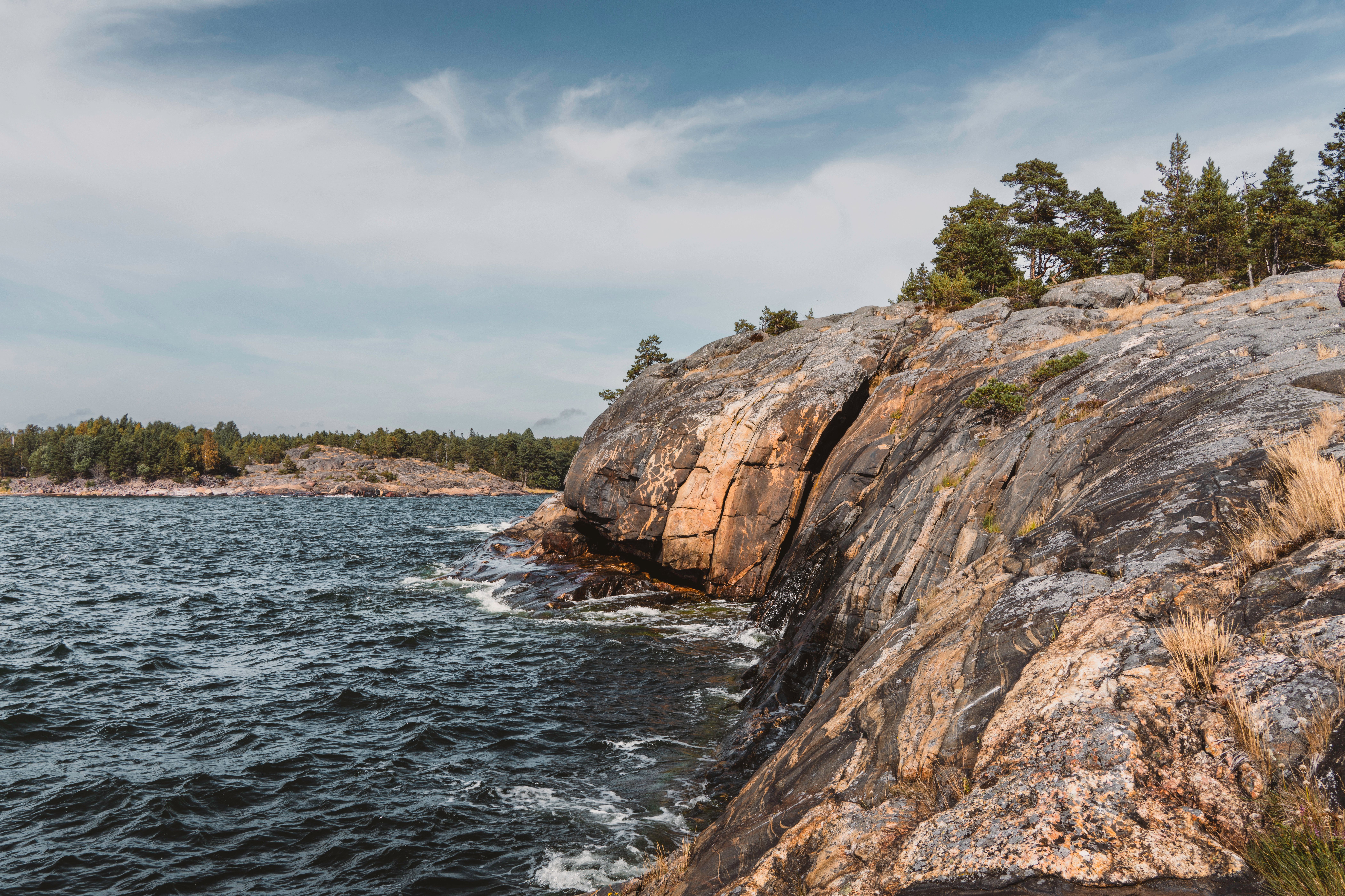Gratis Scogliere Spettacolari E Mare Nella Penisola Di Porkkala Foto a disposizione