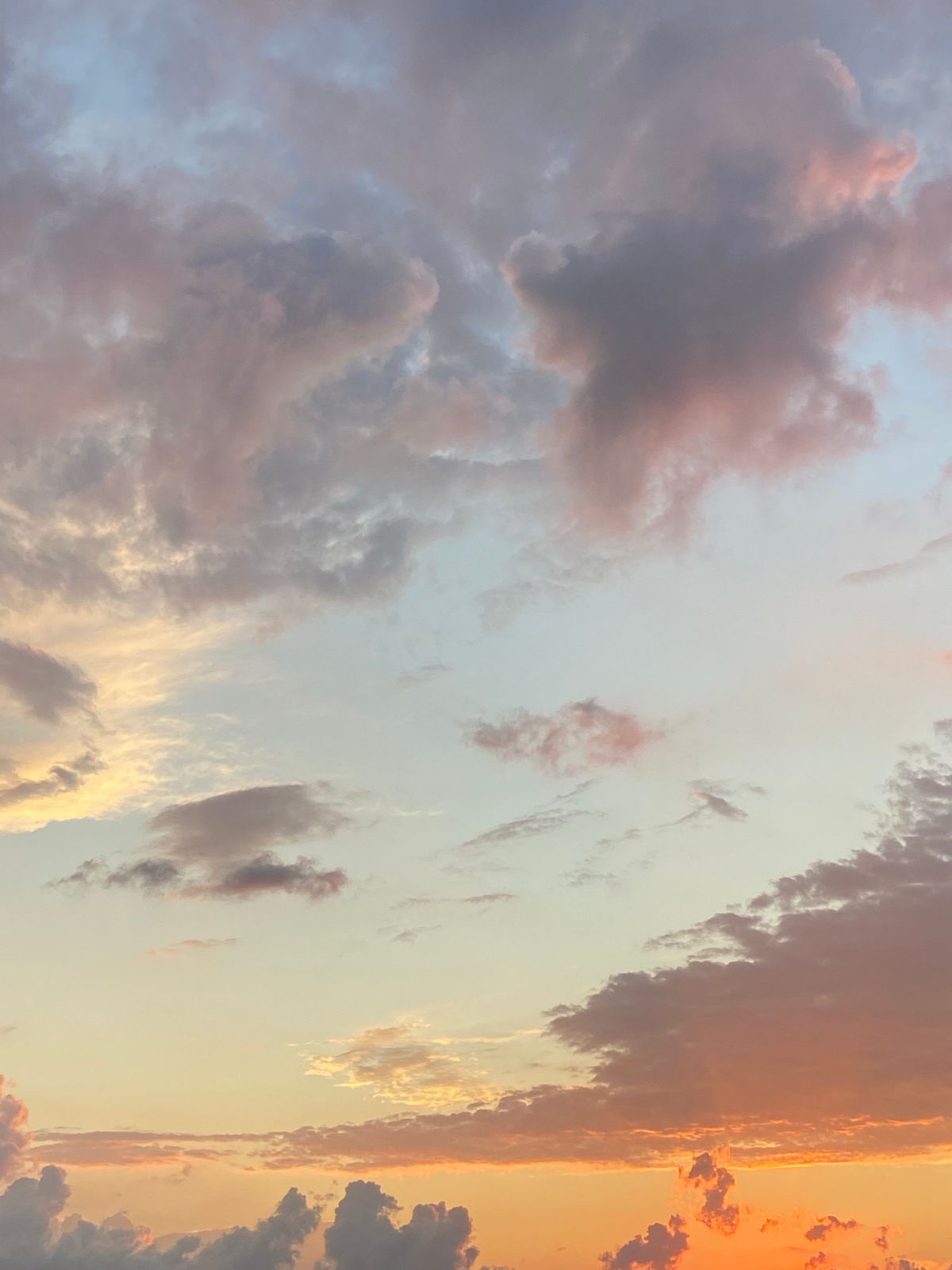 Vibrant Colorful Sunset Sky with Dramatic Clouds · Free Stock Photo