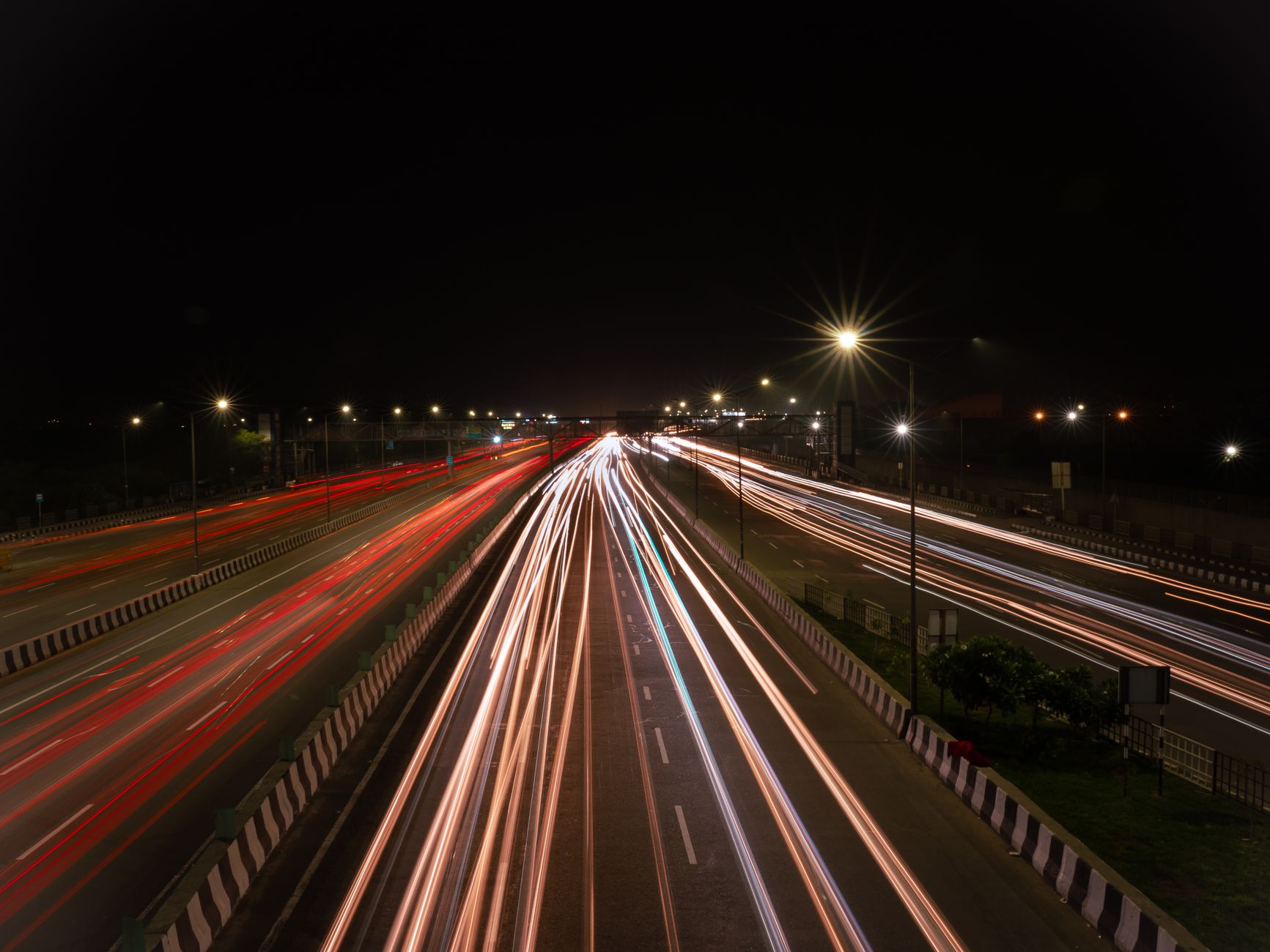 Featured image for the article: Delhi-Mumbai Expressway’s Faridabad-bound carriageway opens for month-long trial
