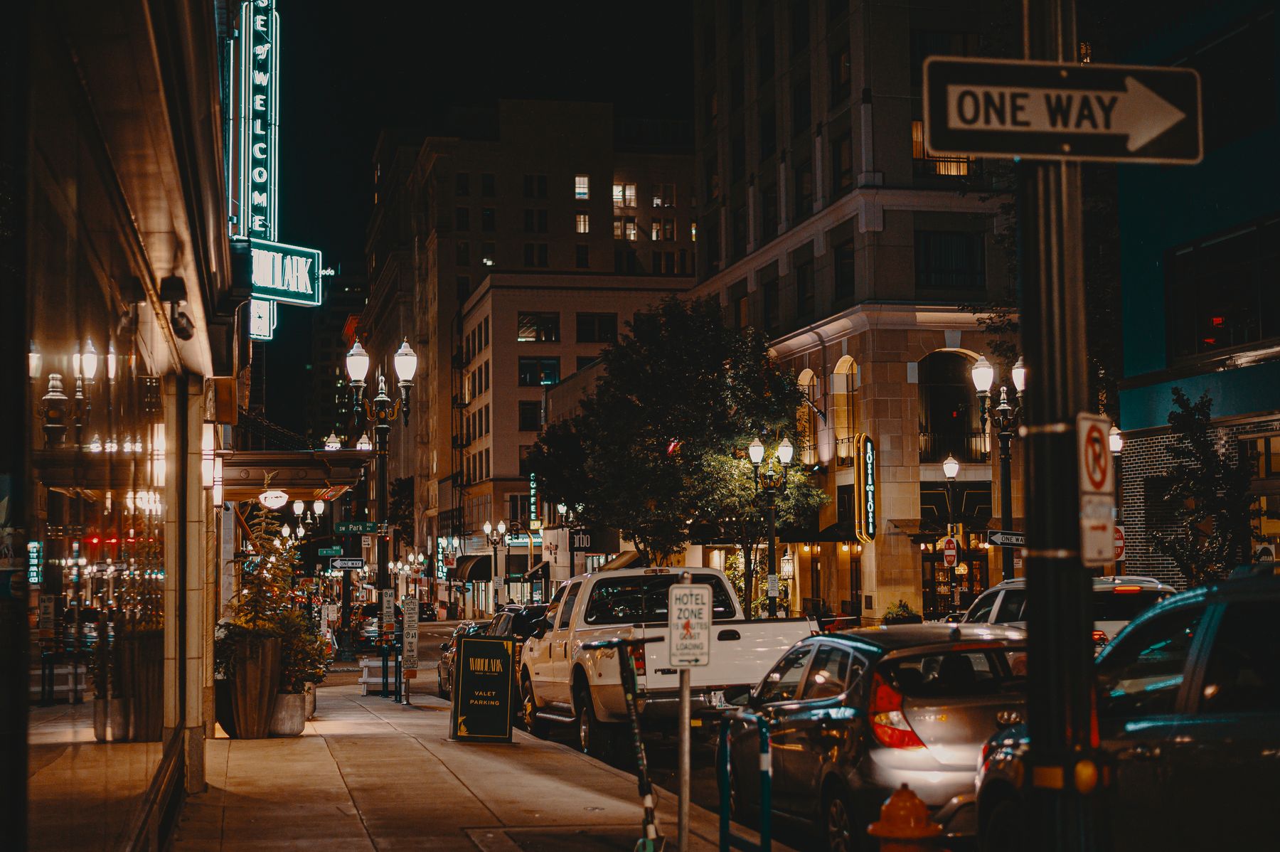 Where to Eat Near Downtown Springfield Hotels