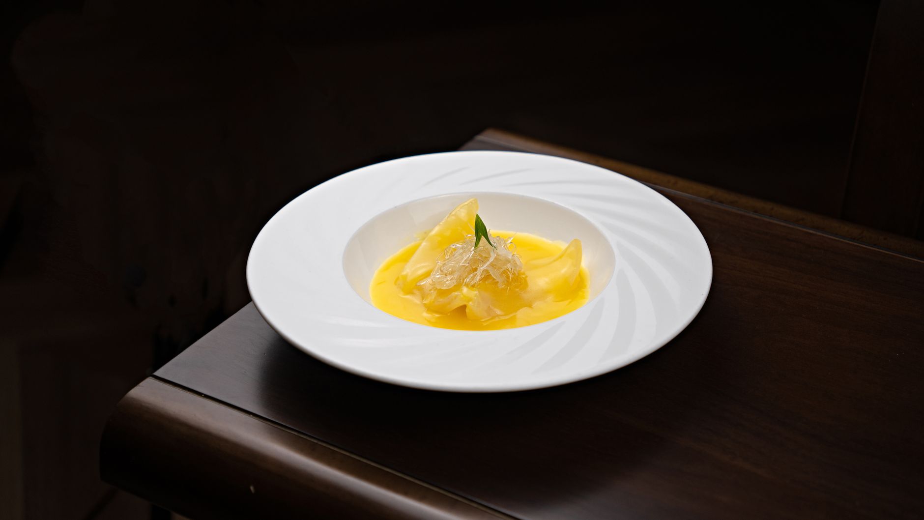Flavor Takes Center Stage As High End Kitchens Pivot From Visual Spectacle