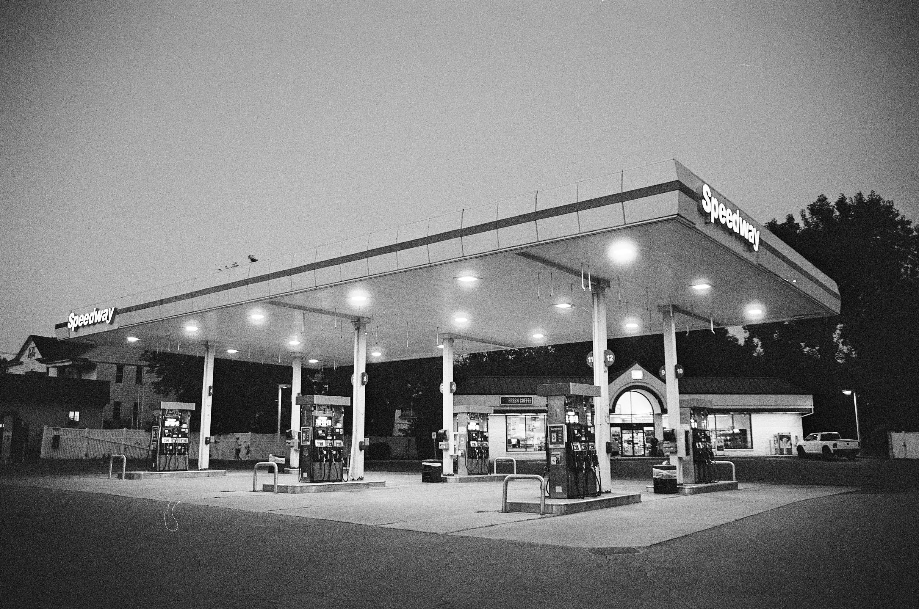 Gnc Detroit Mi: Your Local Stop For Evidence Based Supplements And Wellness Support [JB7cixZic1E] — Photo by Ben Jackson on P