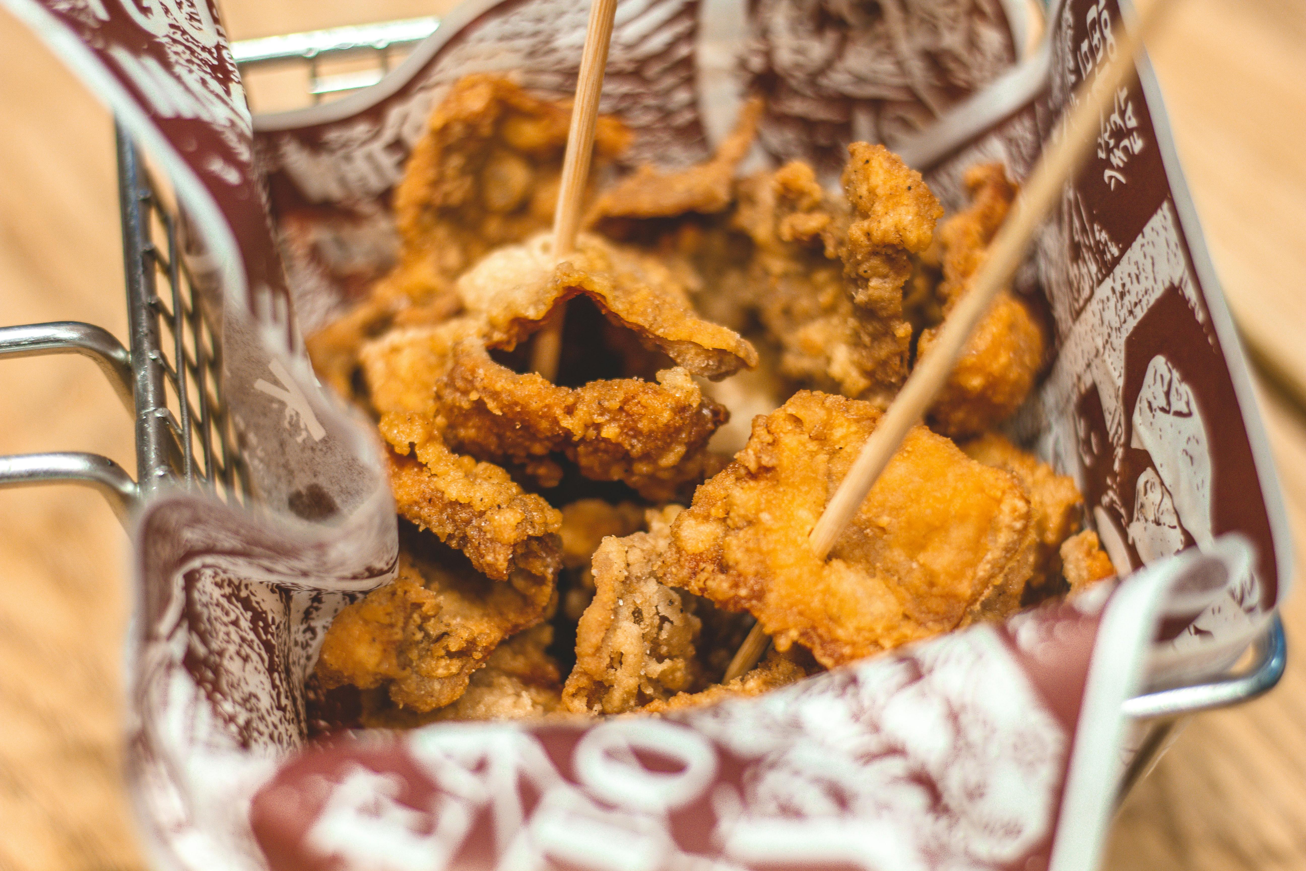 Crispy Taiwanese Popcorn Chicken in Basket