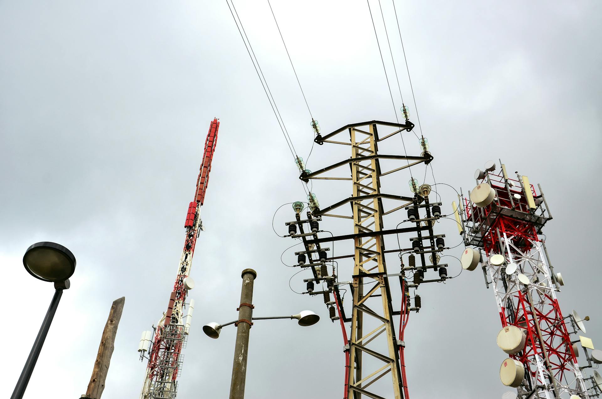 Towering Transmission Lines and Telecom Masts