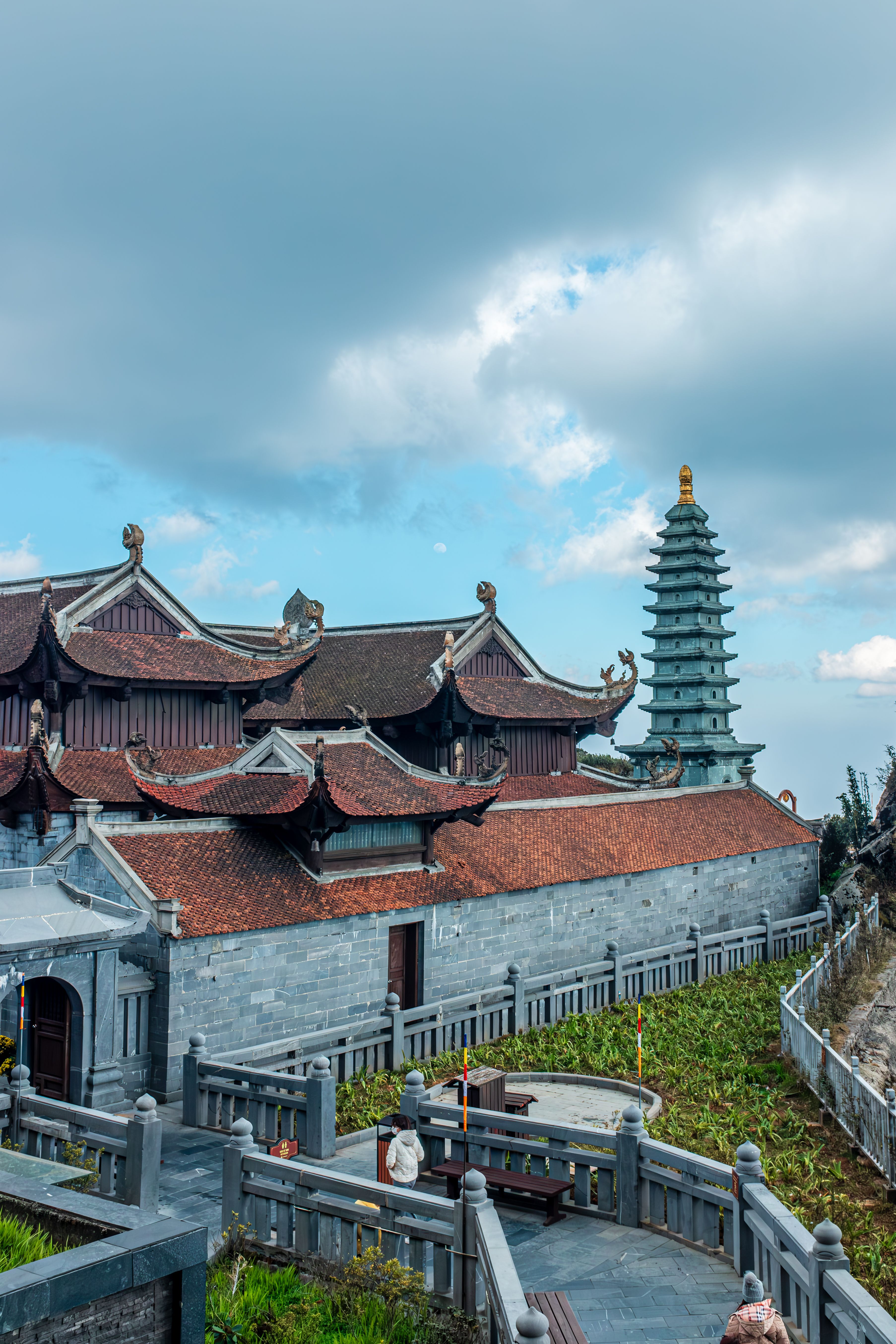 Stunning architecture of a pagoda on Fansipan Mountain, showcasing traditional Vietnamese design.