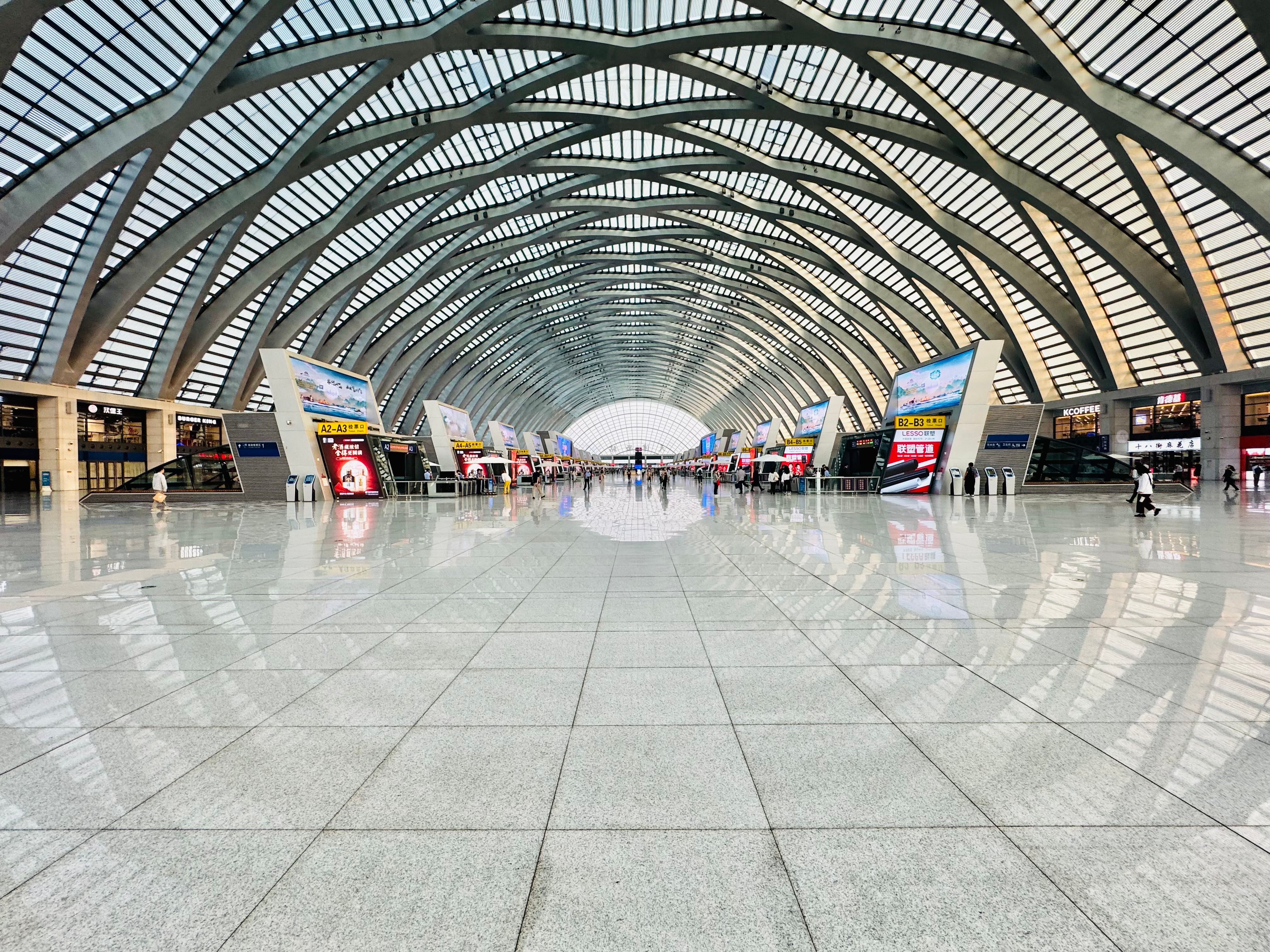 Tianjin Metro high-speed rail station — Photo by Shuaizhi Tian
