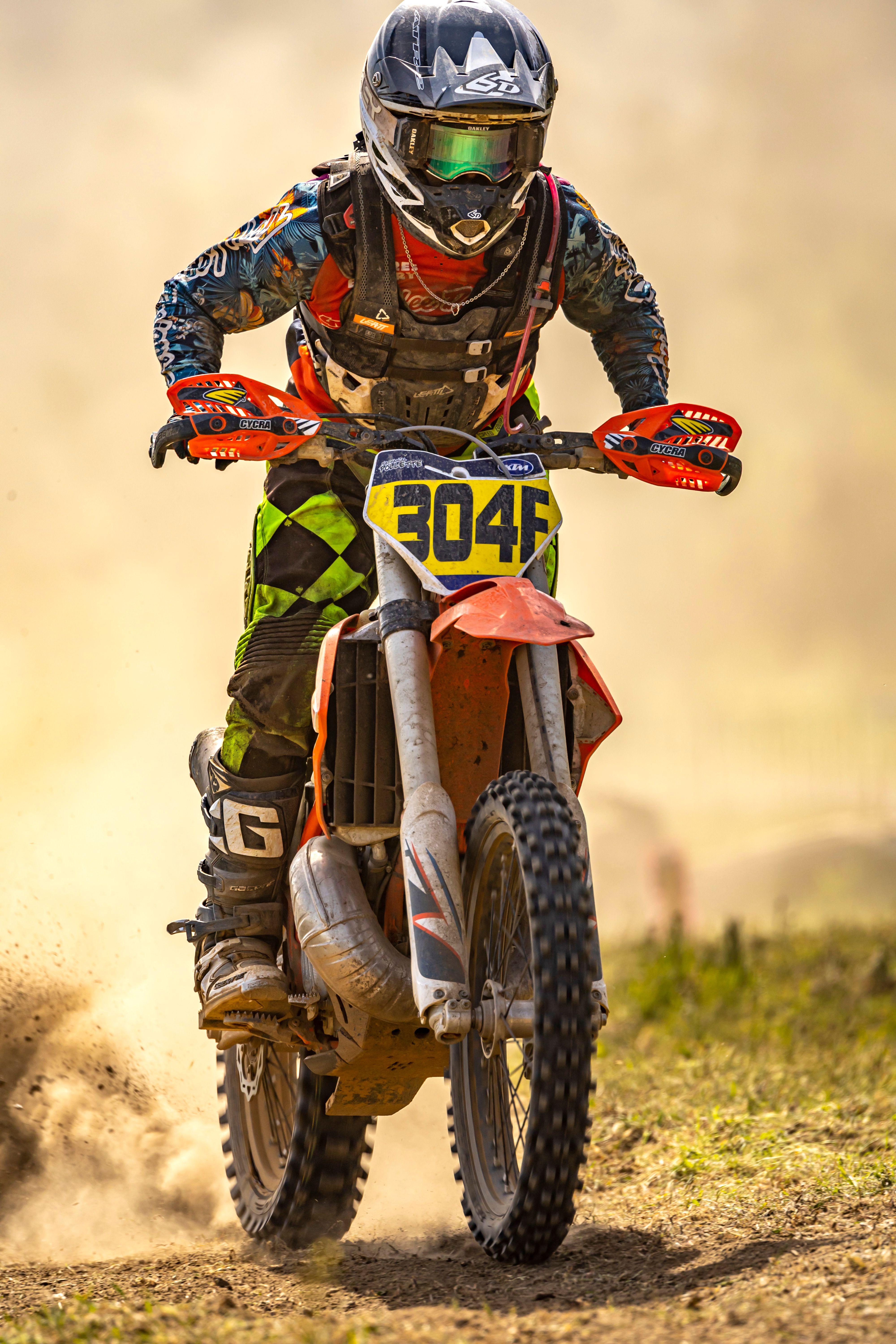 Freeze the winning moment from the sidelines without blurry mess — gear and settings that keep the moment clean