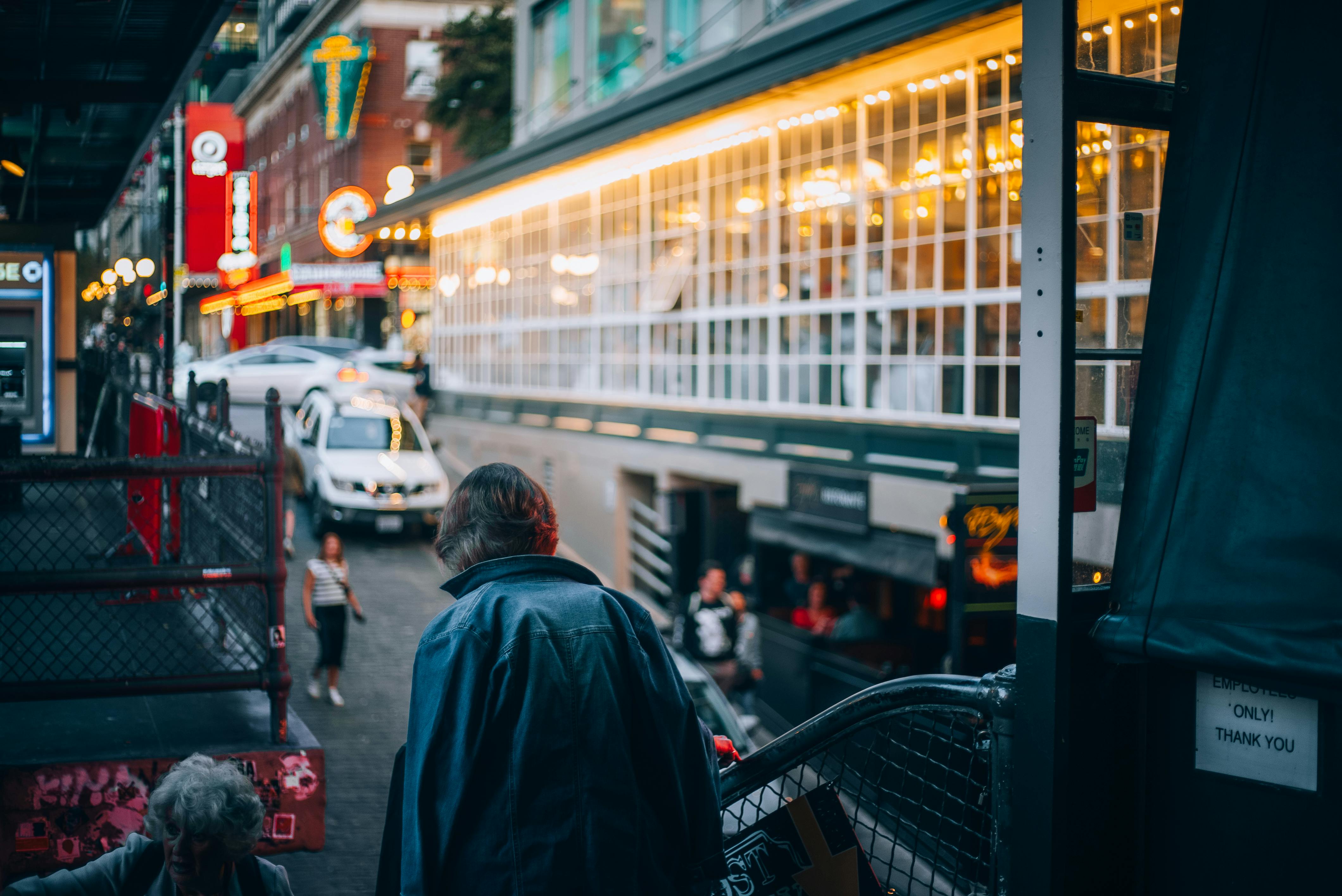 бесплатная Бесплатное стоковое фото с pike place market, вашингтон, вечер Стоковое фото