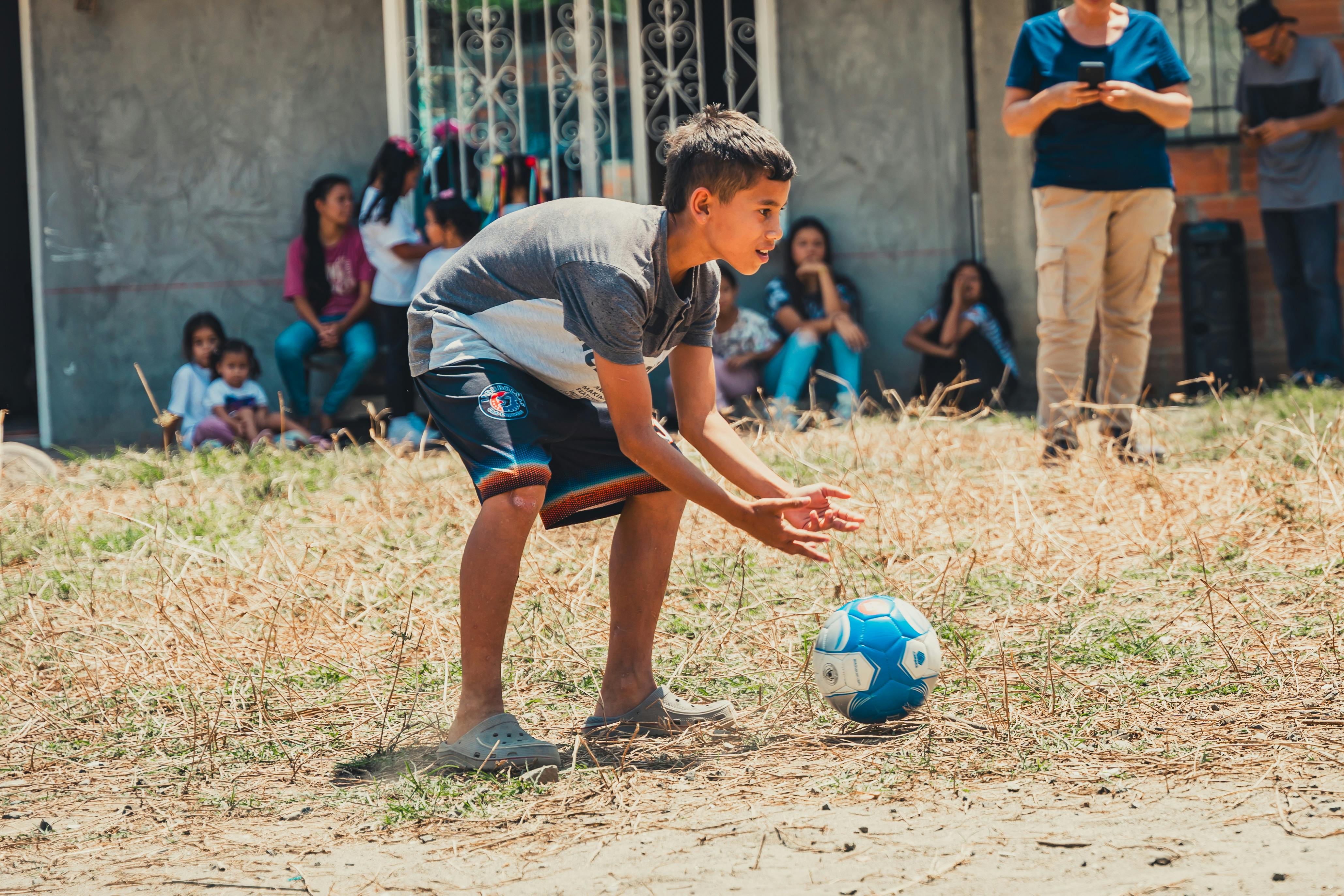 Grant will help Chehalem Youth and Family Services expand supervised parenting services in Yamhill County — Photo by Pipe Vas