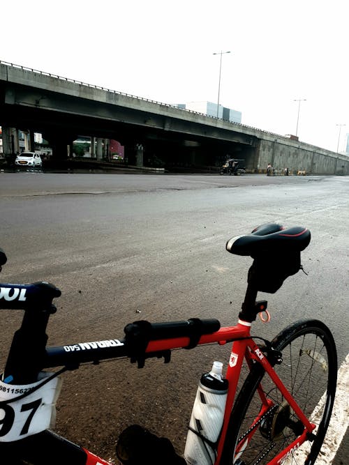 bisiklet, bisiklet sürmek, ekstrem spor içeren Ücretsiz stok fotoğraf