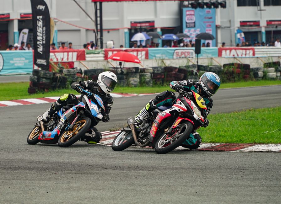 Motociklistični spektakel v Austinu: zmage Bezzecchija, trčenja in poškodbe