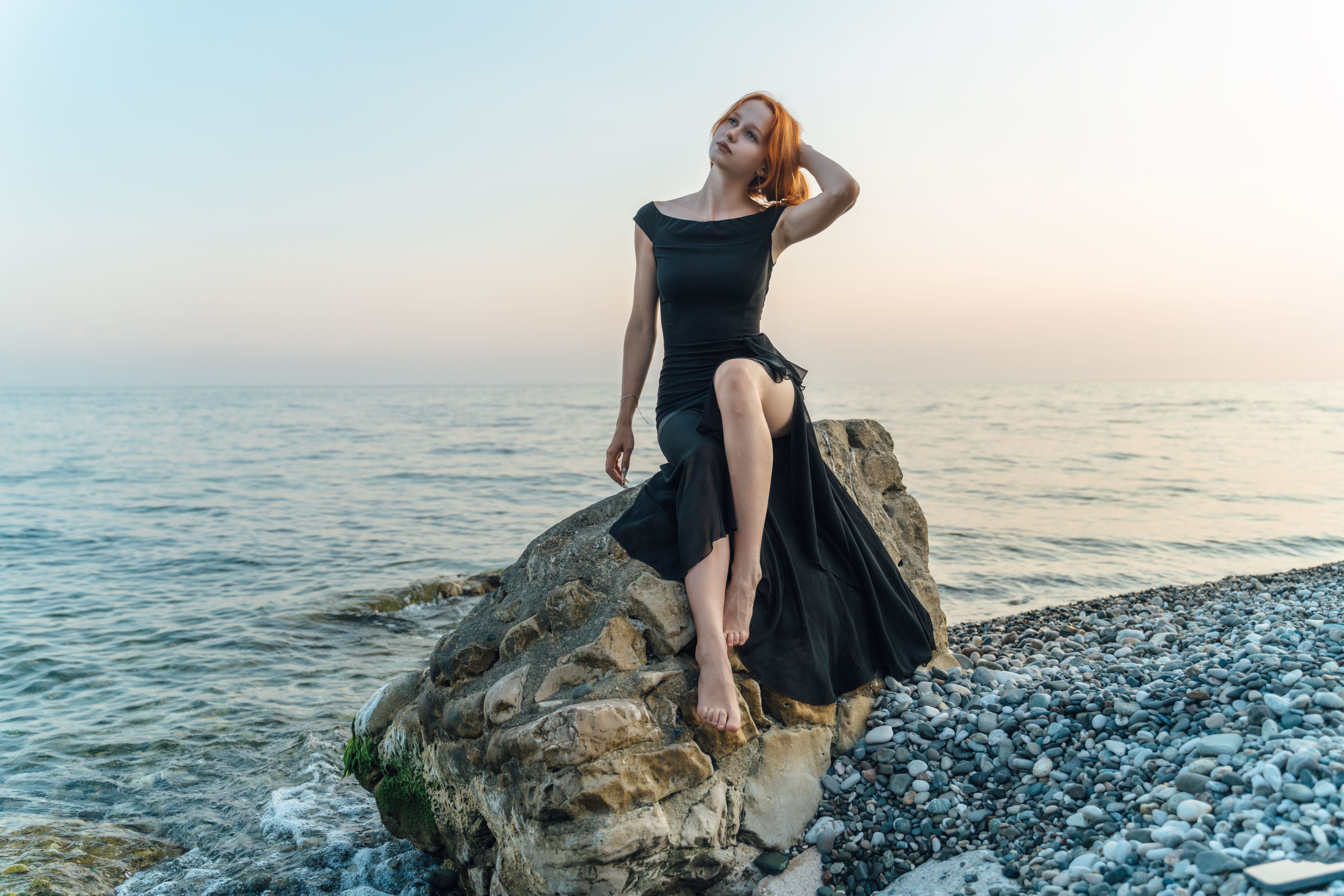 black dress beach photoshoot Black dresses never disappoint #blackdress #beach #beachvibes #photo # photoshoot #beachpic #outfit #brunette #explore #explorepage #exploremore #foryou