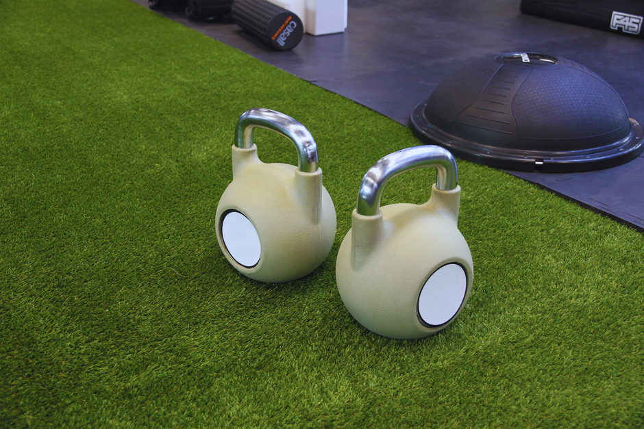 Mikolo 7-in-1 Quick Adjustable Kettlebell Set displayed at Walmart, showing weight range from 5 to 4