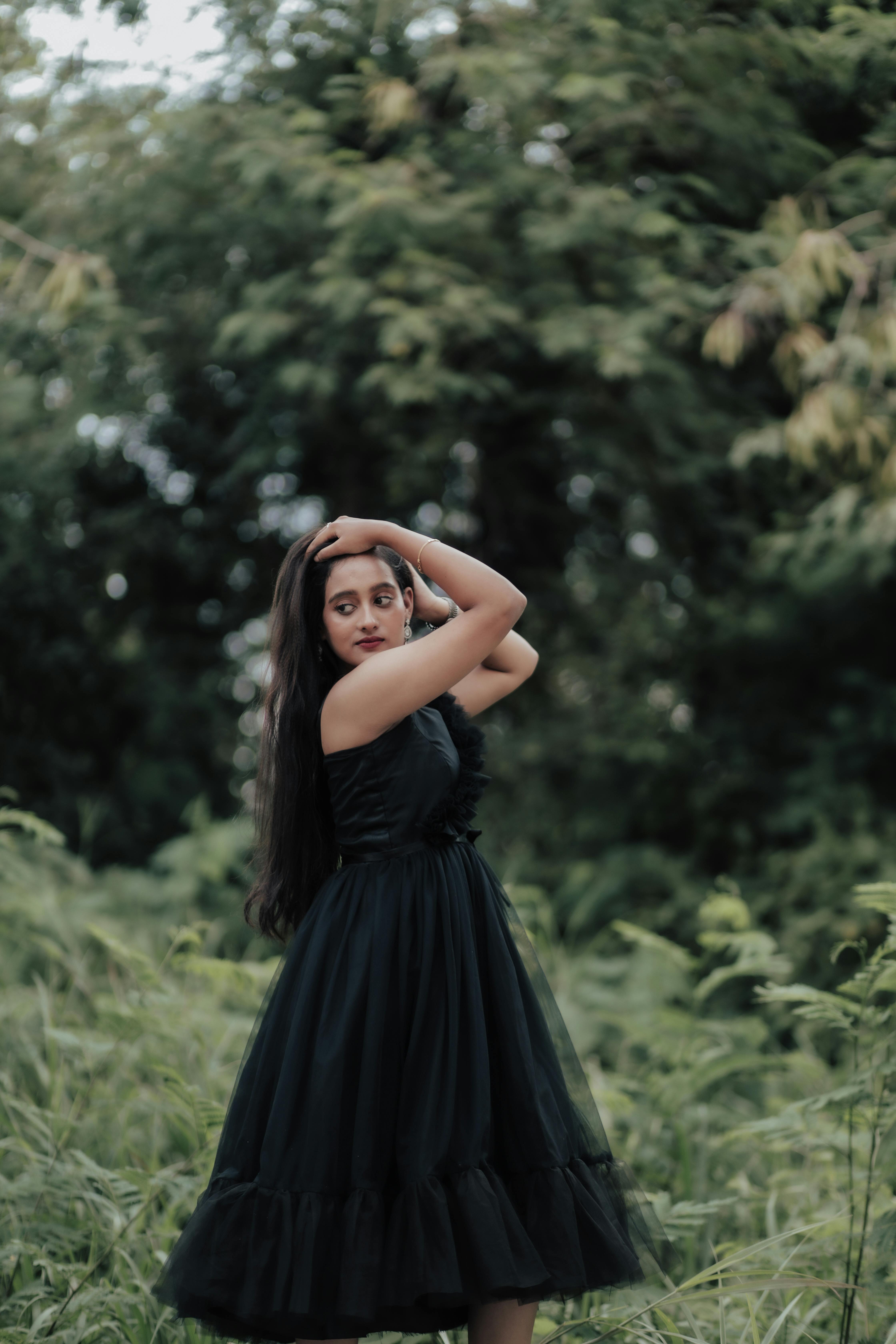 Celeste Midi Dress (outdoor)