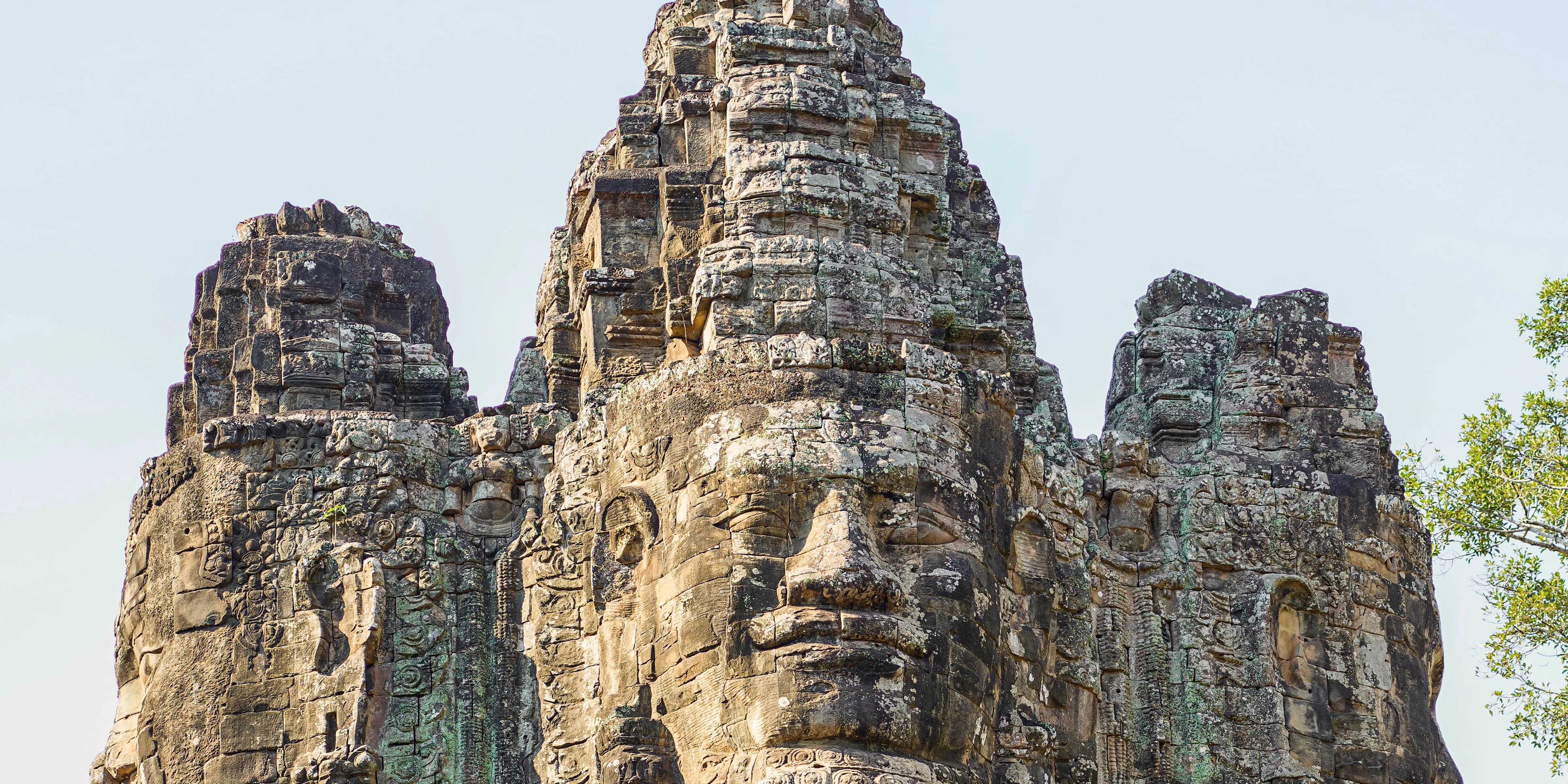 Phnom Penh to Angkor Wat Day Trip with Bayon and Ta Prohm — photo 1