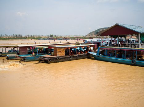 Tonle Sap floating village — Siem Reap