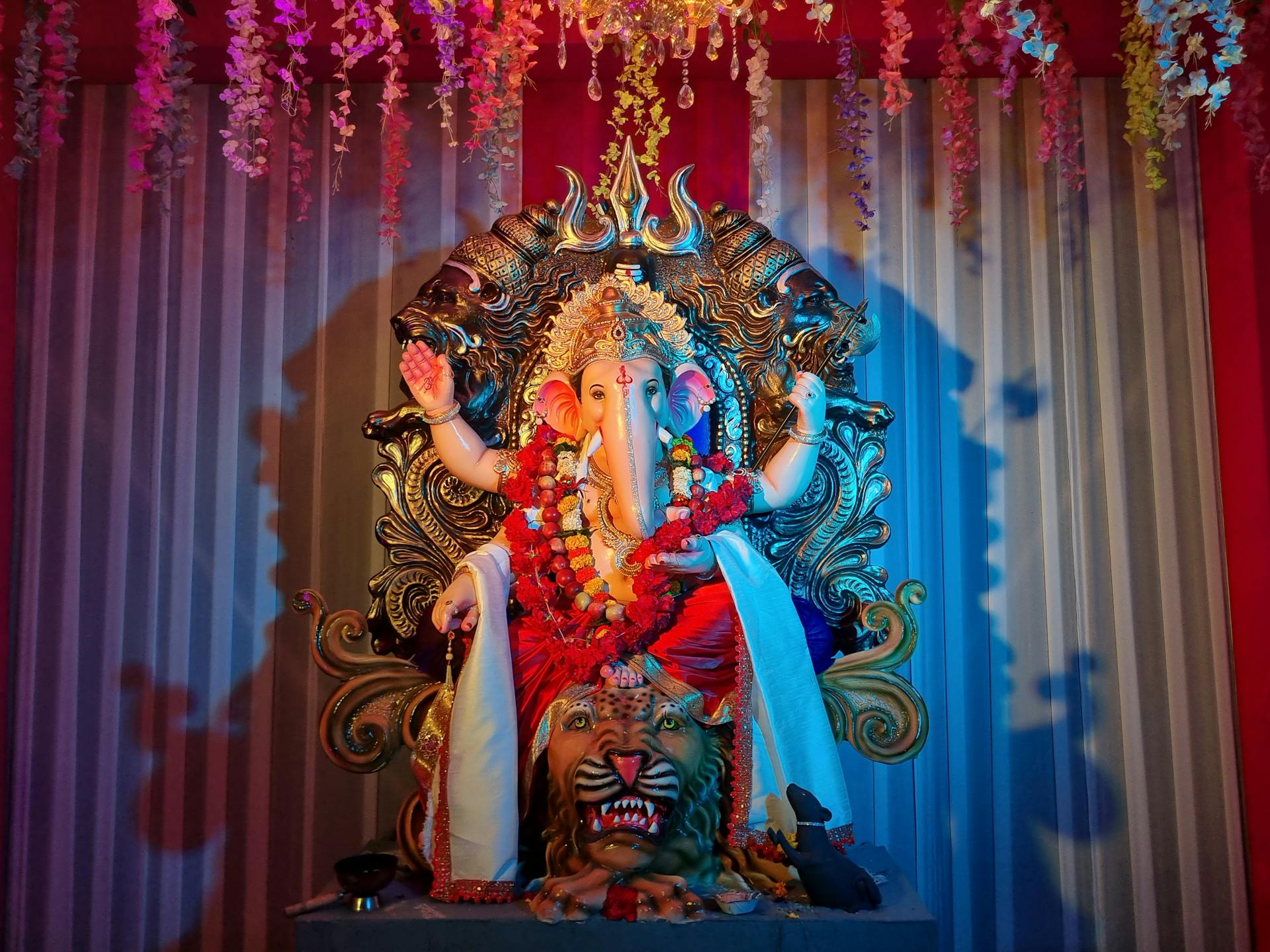 Vibrant Ganesh Chaturthi Idol in Surat