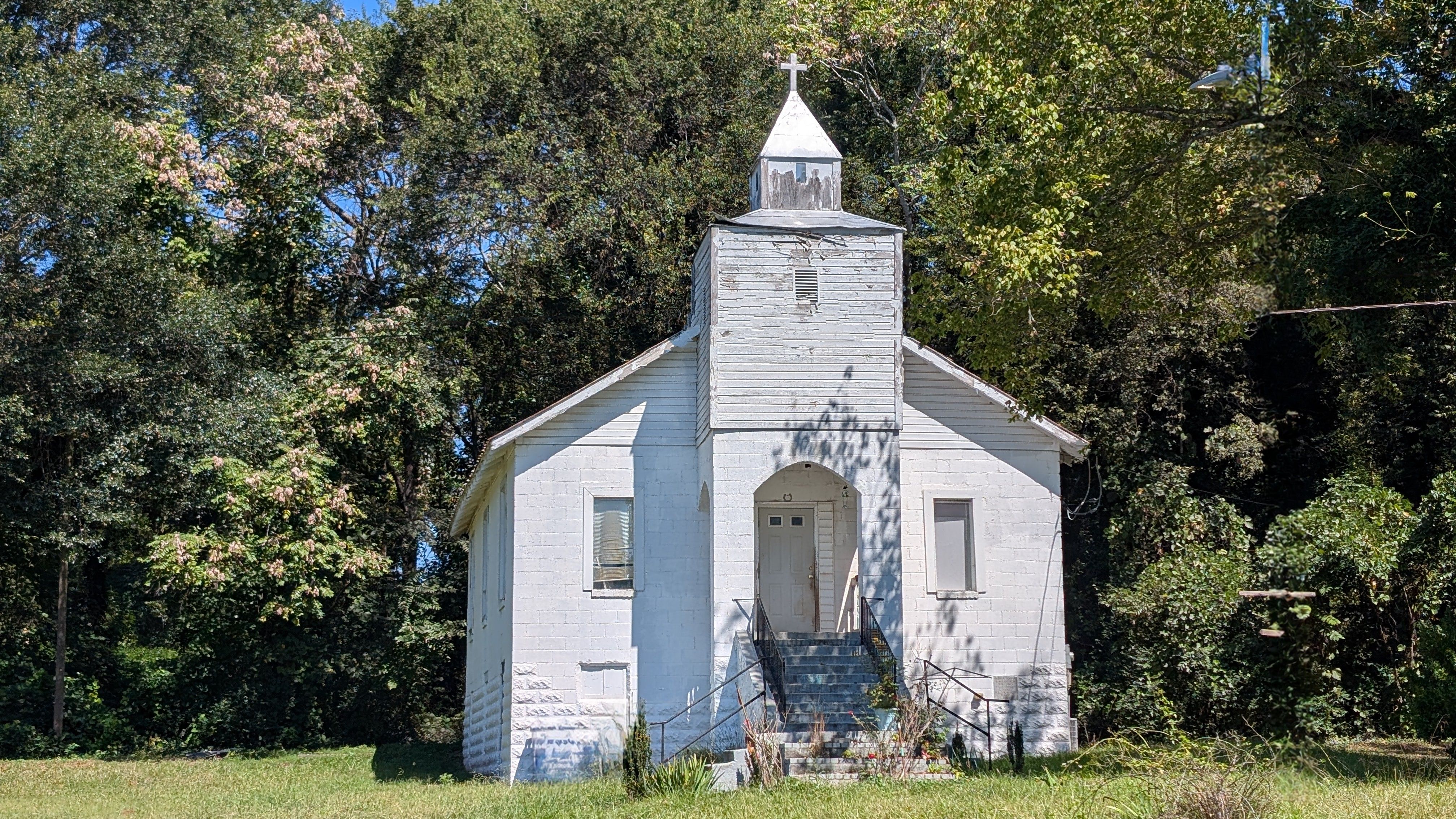 Modest Church Photos, Download The BEST Free Modest Church Stock Photos ...