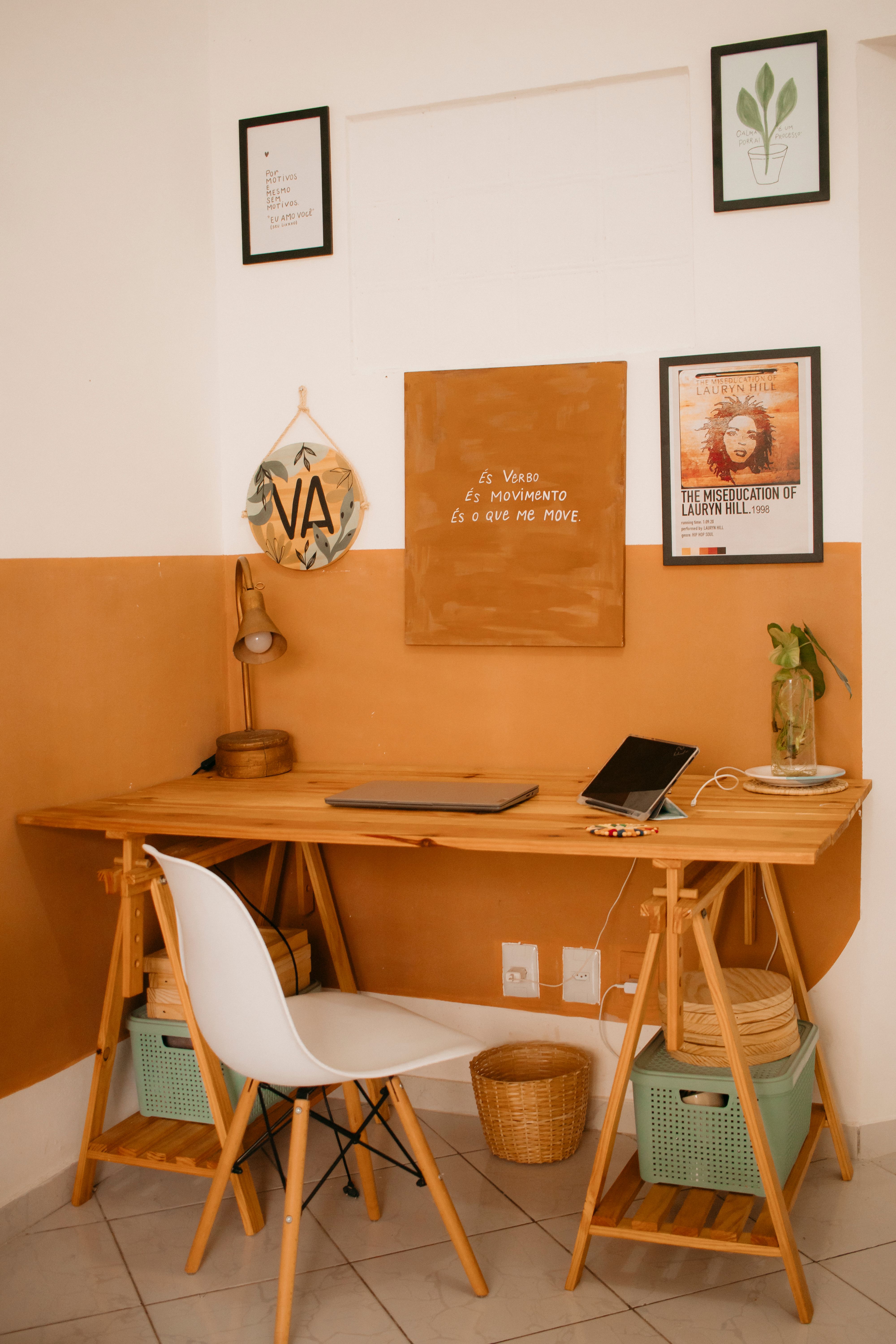 Les meilleures astuces pour créer un coin bureau modulable dans un petit espace 