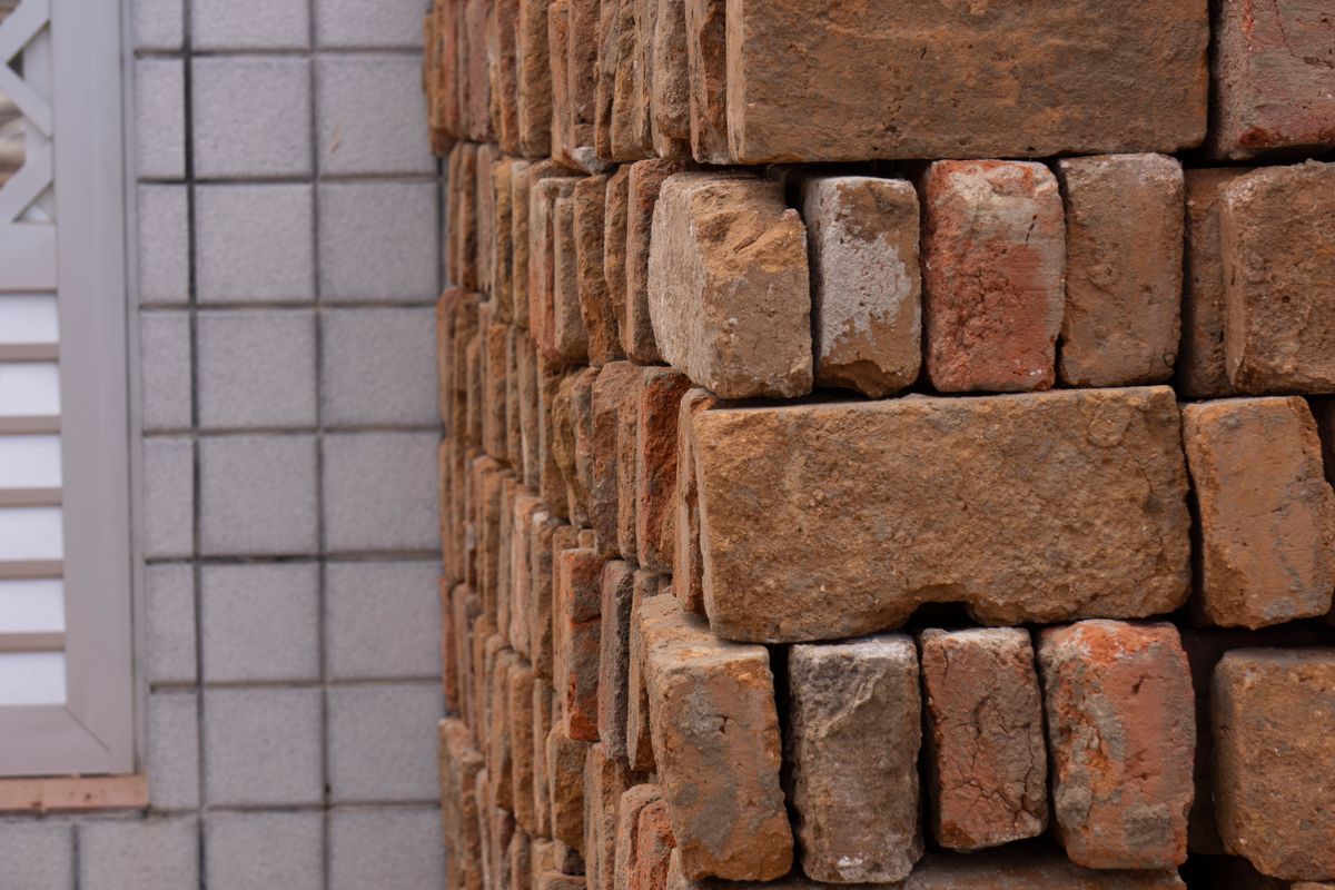 Choosing Durable Siding for Tennessee Homes: Vinyl, Fiber Cement, or Wood?