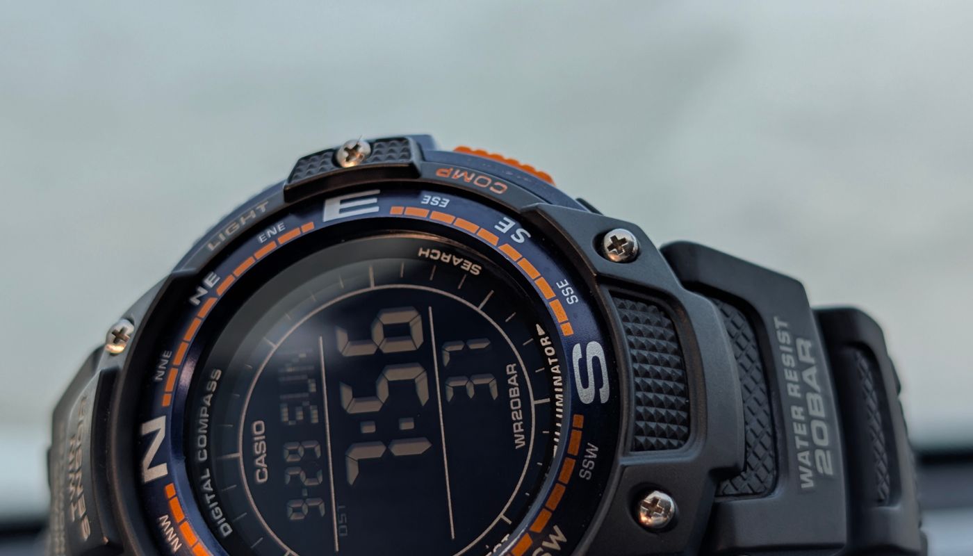 jogging challenge — Rugged Digital Sports Watch Display Close-Up · Free. Photo: Pexels