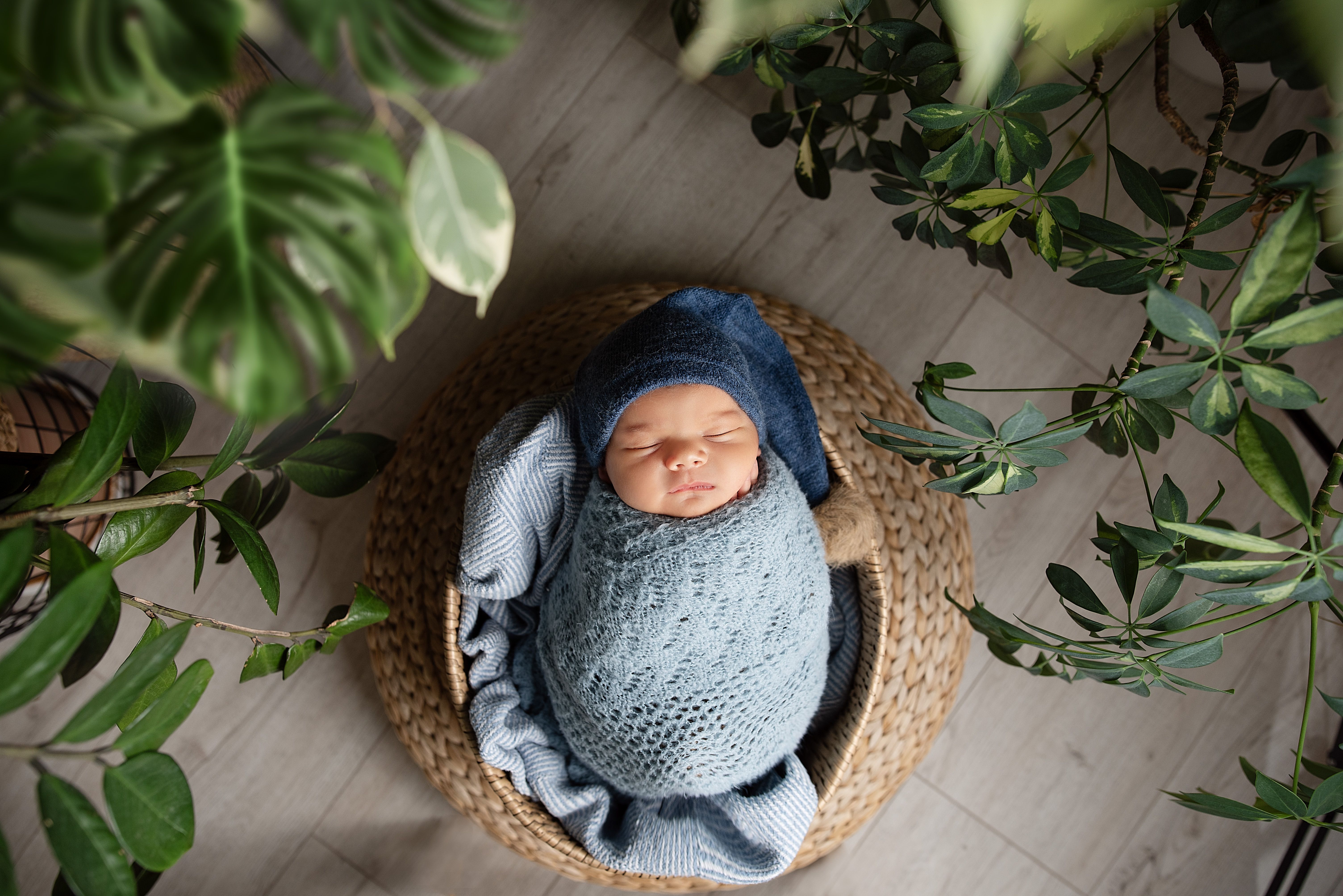 Swaddling Your Baby: A Cozy Guide for New Parents