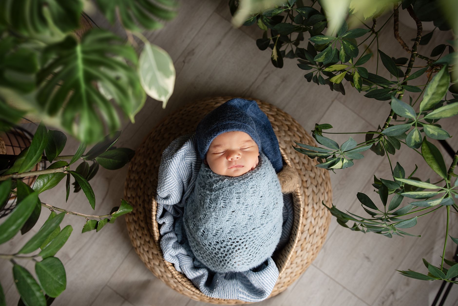 Swaddling Your Baby: A Cozy Guide for New Parents