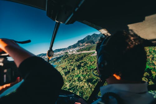 Foto d'estoc gratuïta de arbres, aventura, aviació