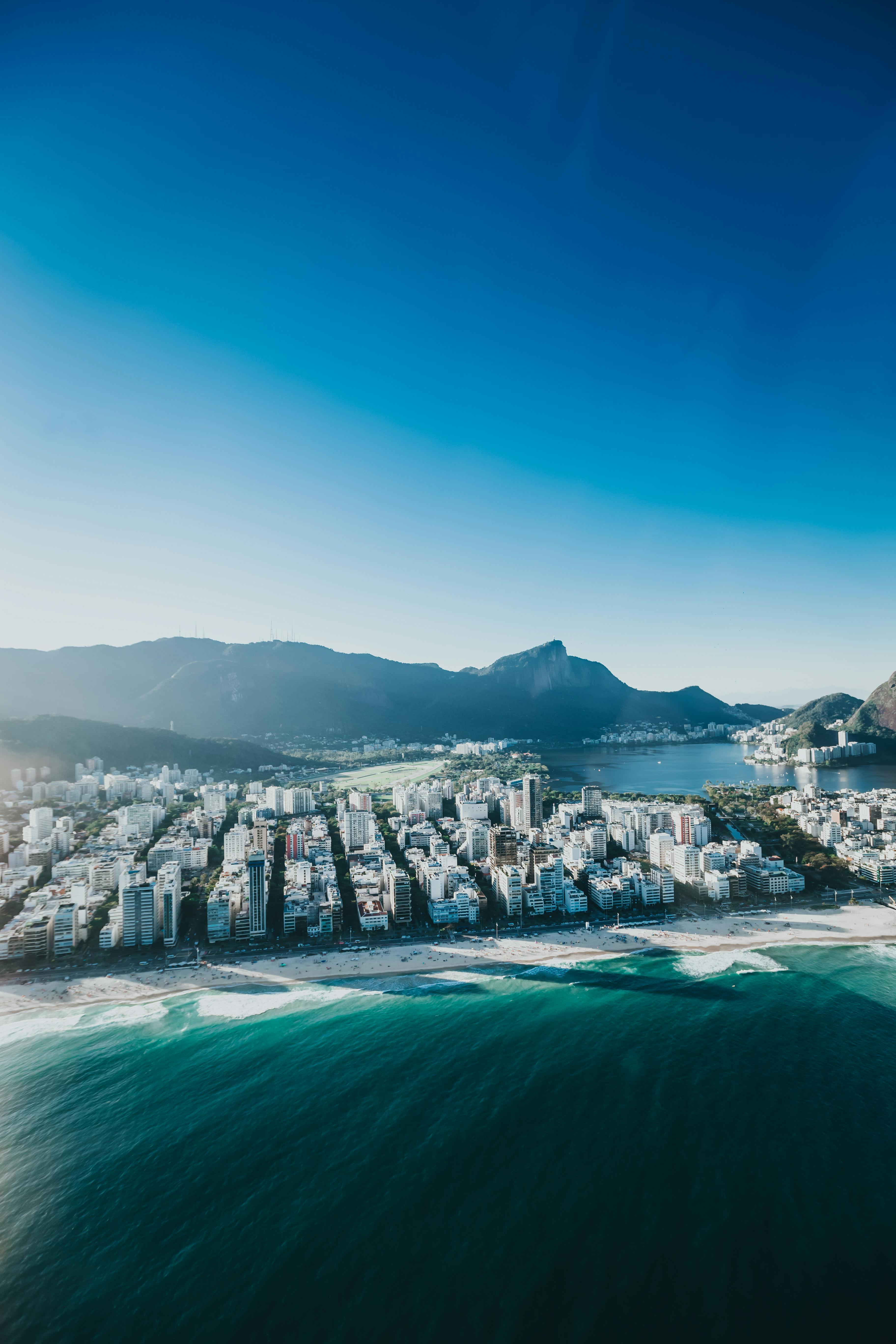 Aerial Photo of Trees on Rock Formations · Free Stock Photo - 500 x 750 jpeg 34kB
