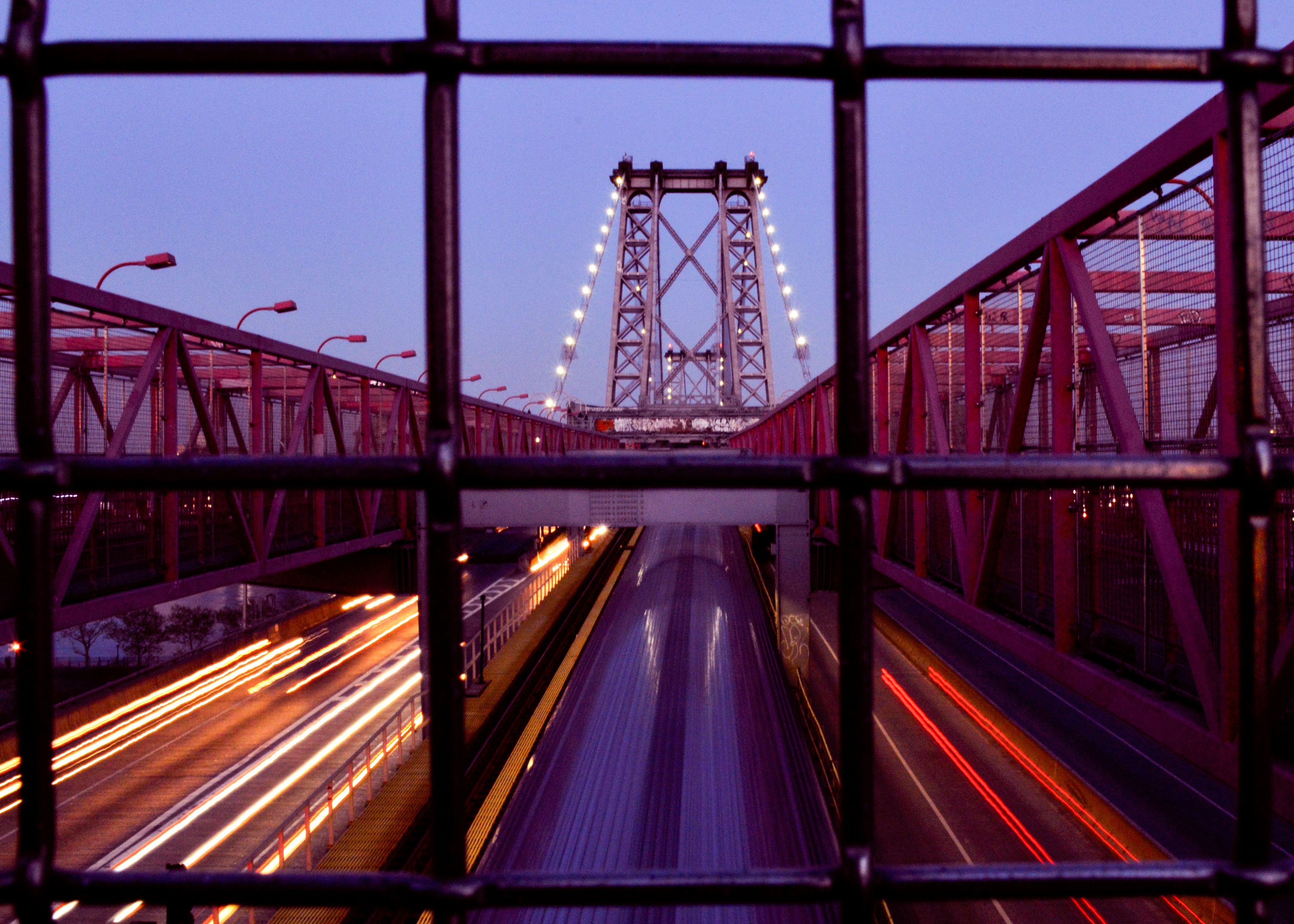 Williamsburg Bridge Dusk View with Light Trails · Free Stock Photo