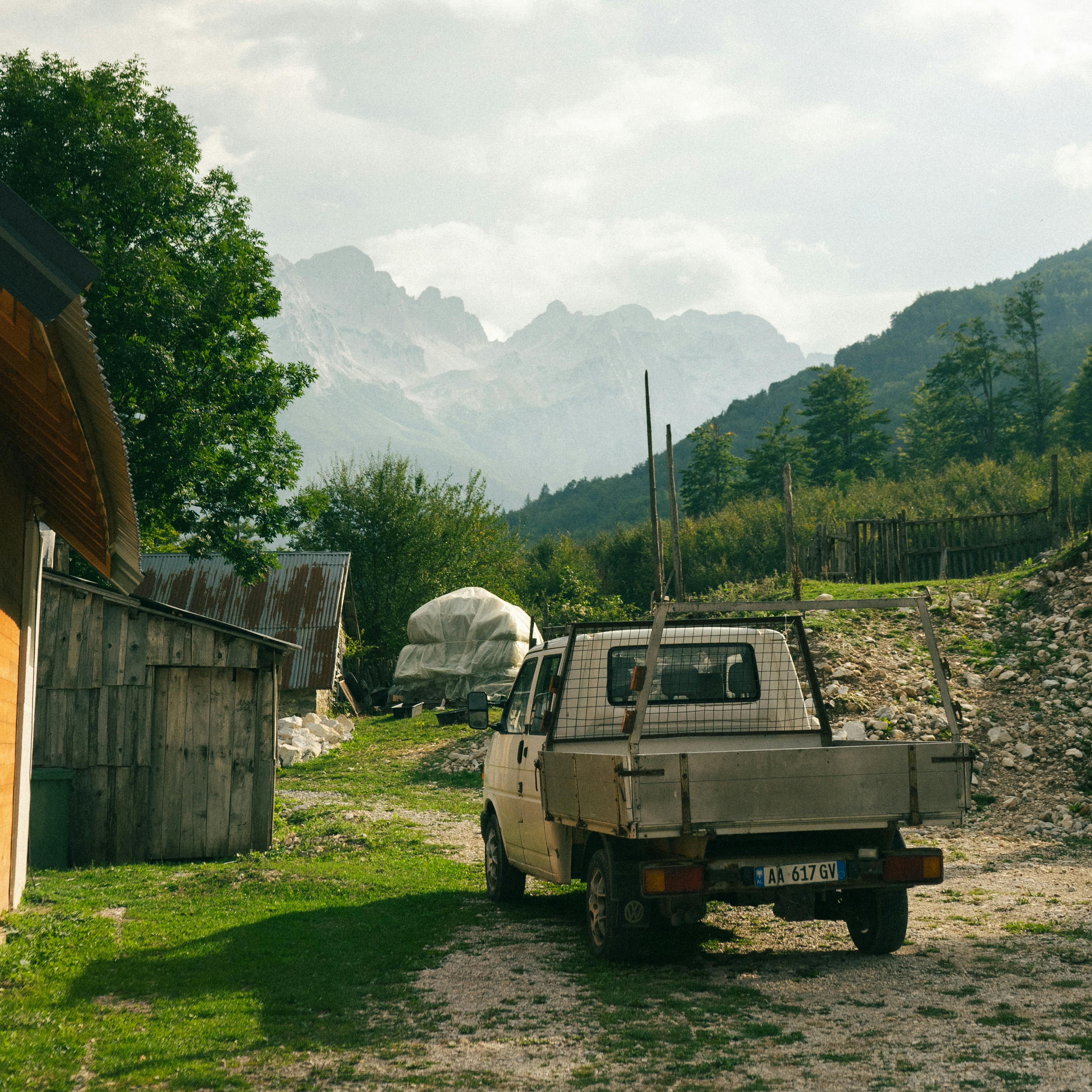 Valbona-Theth Hike, aktivitas wisata