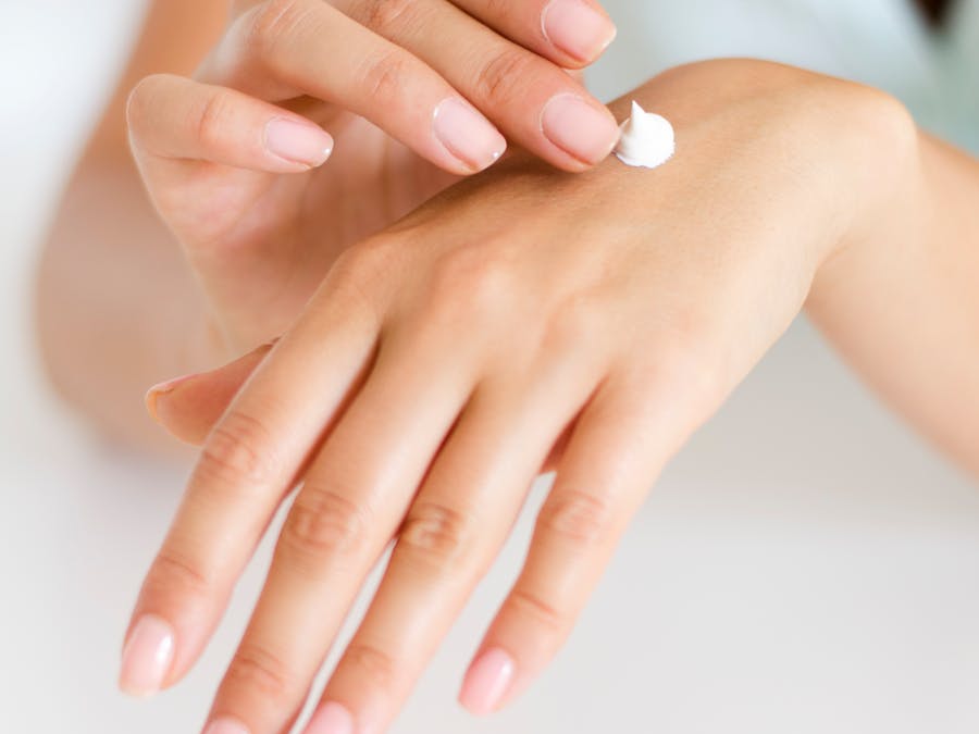 What foods cause armpit body odor?