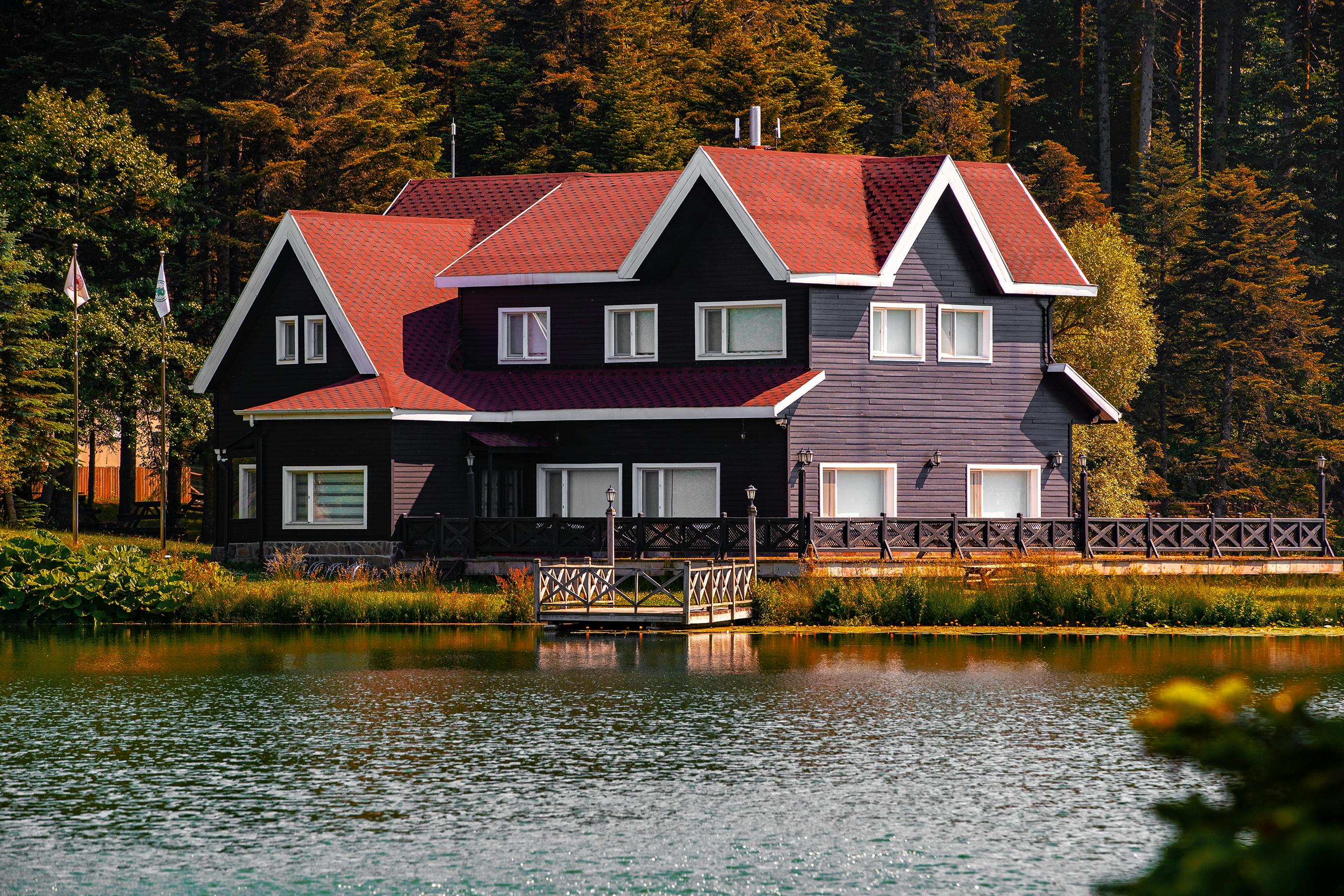 Real Property Management Express — Photo by Tugrul Kurnaz on Pexels